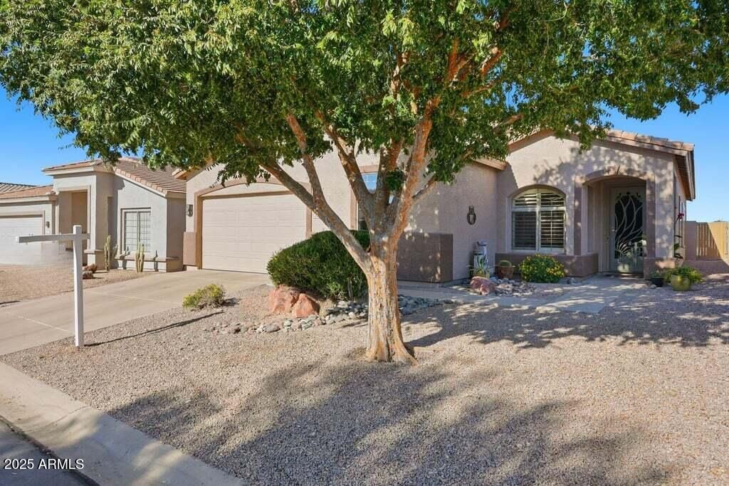 Photo of 4238 S Strong Box Road, Gold Canyon, AZ 85118 (MLS # 6947853)