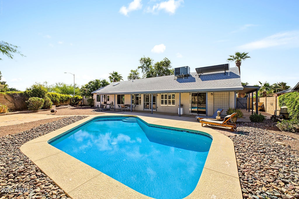 Photo of 6308 W Port Royale Lane, Glendale, AZ 85306 (MLS # 7093902)