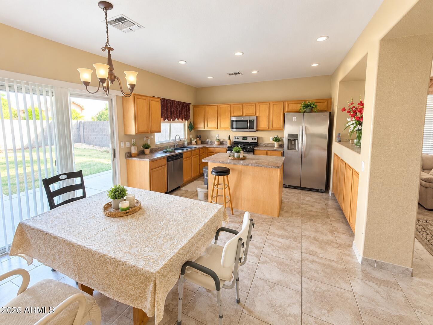 8118 W HARMONY Lane
