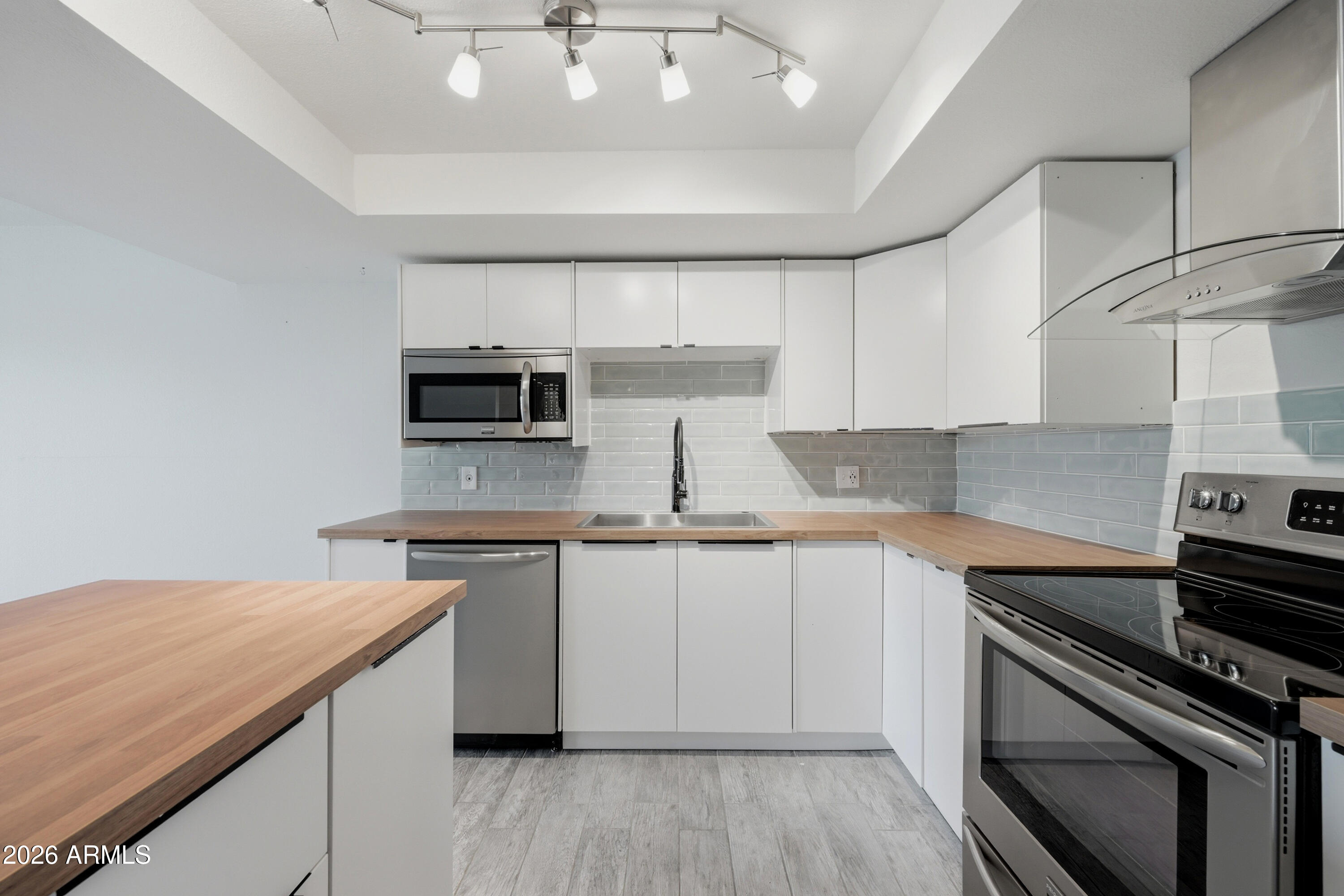 7940 E CAMELBACK Road 210