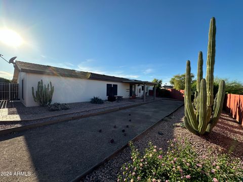 A home in El Mirage