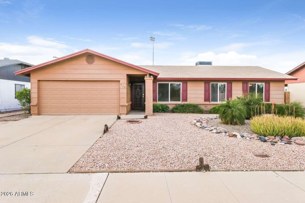 Photo of 712 S 34th Street, Mesa, AZ 85204 (MLS # 6972551)