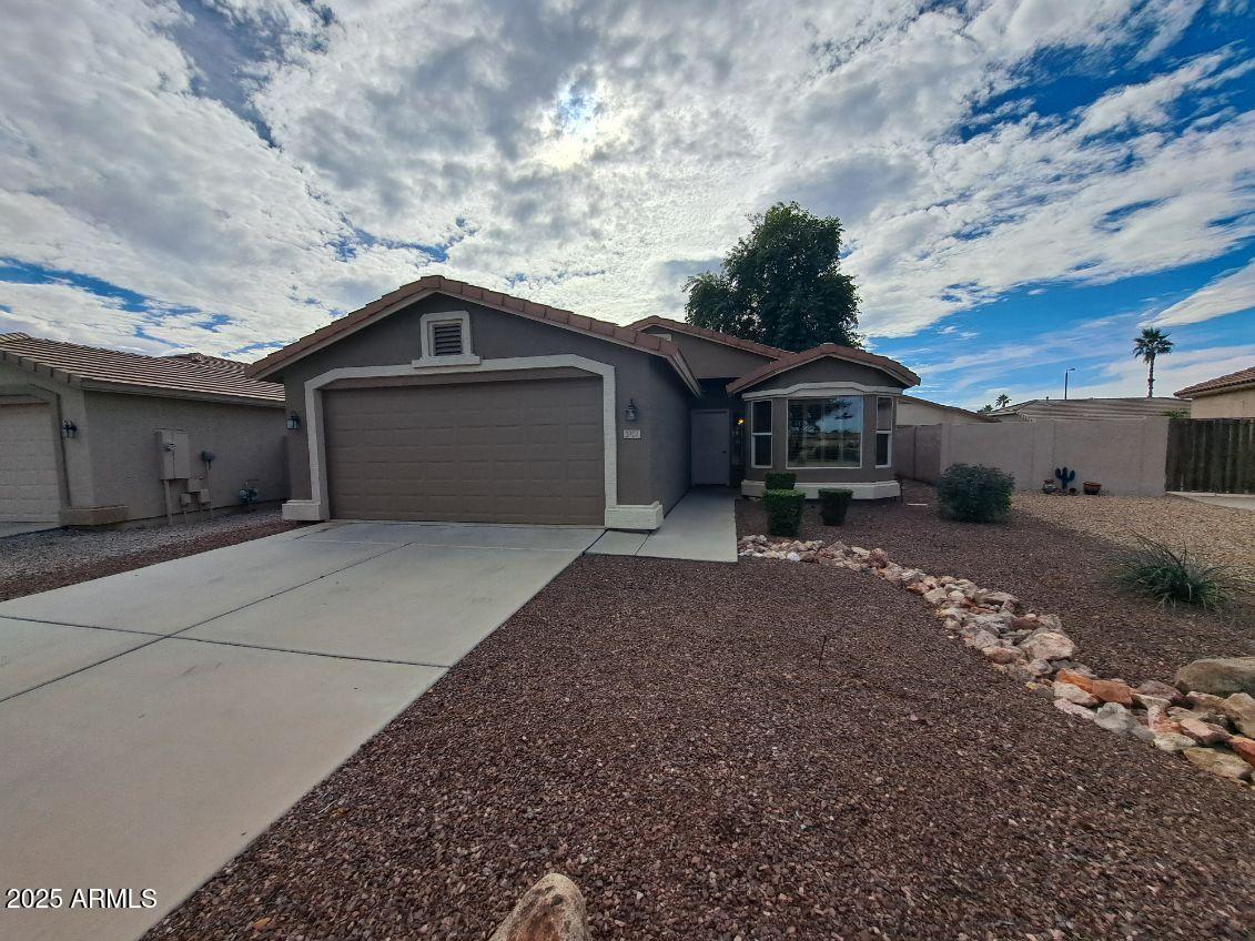 3707 E ROLLING GREEN Way