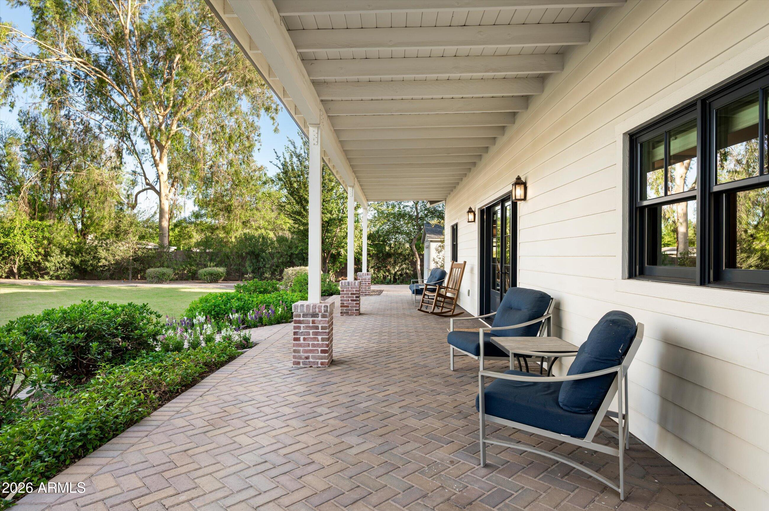 PARADISE VALLEY FARMS - Residential