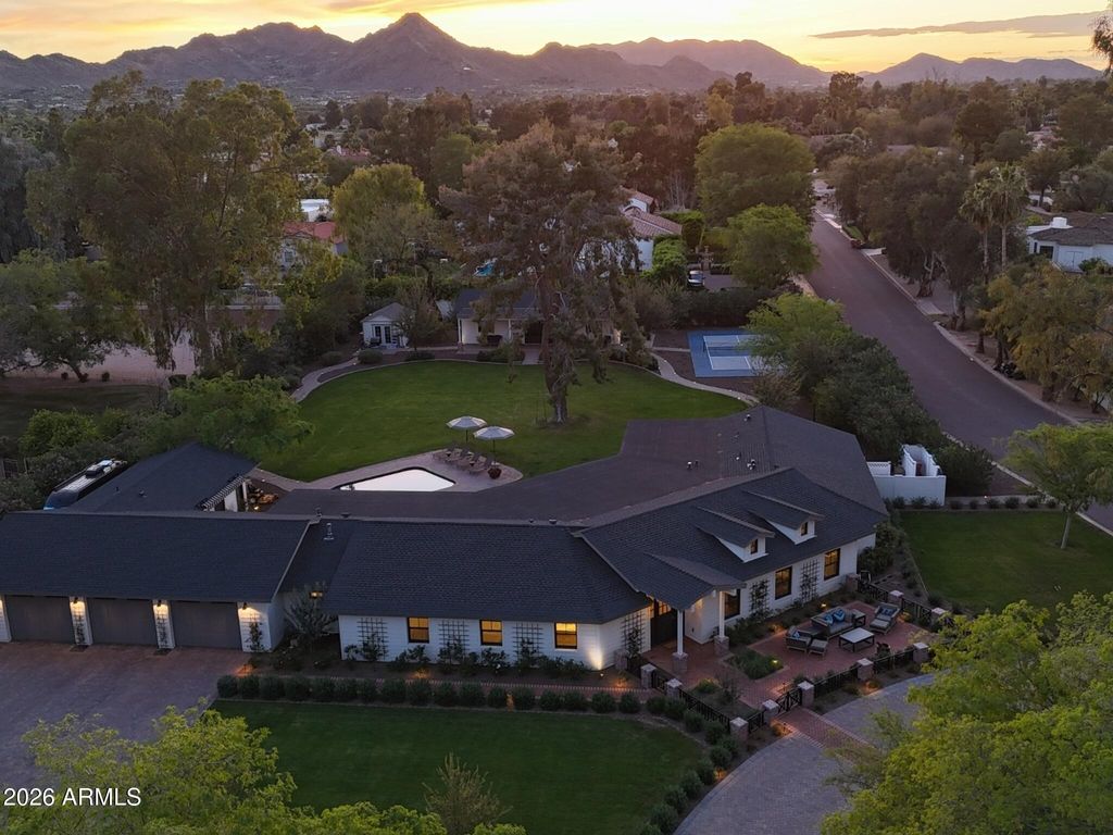 Photo of 8202 N 74th Place, Scottsdale, AZ 85258 (MLS # 6997796)