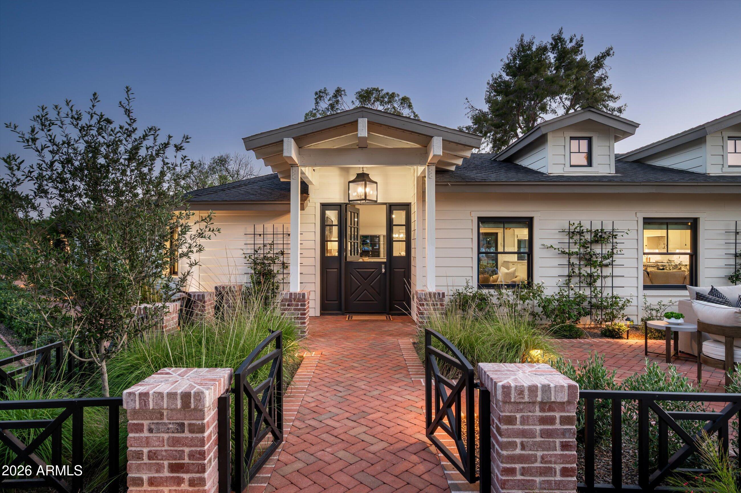 PARADISE VALLEY FARMS - Residential