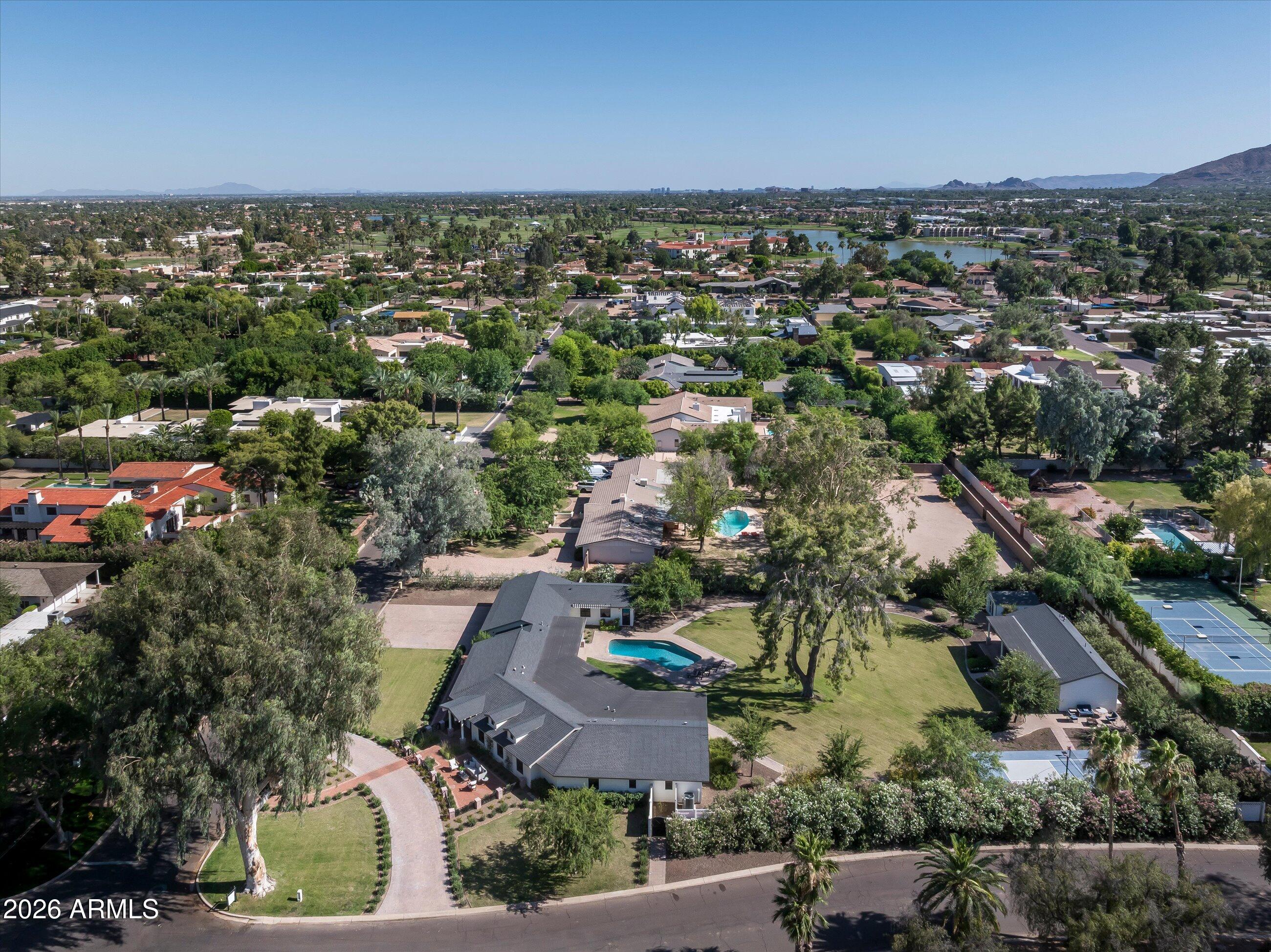 PARADISE VALLEY FARMS - Residential