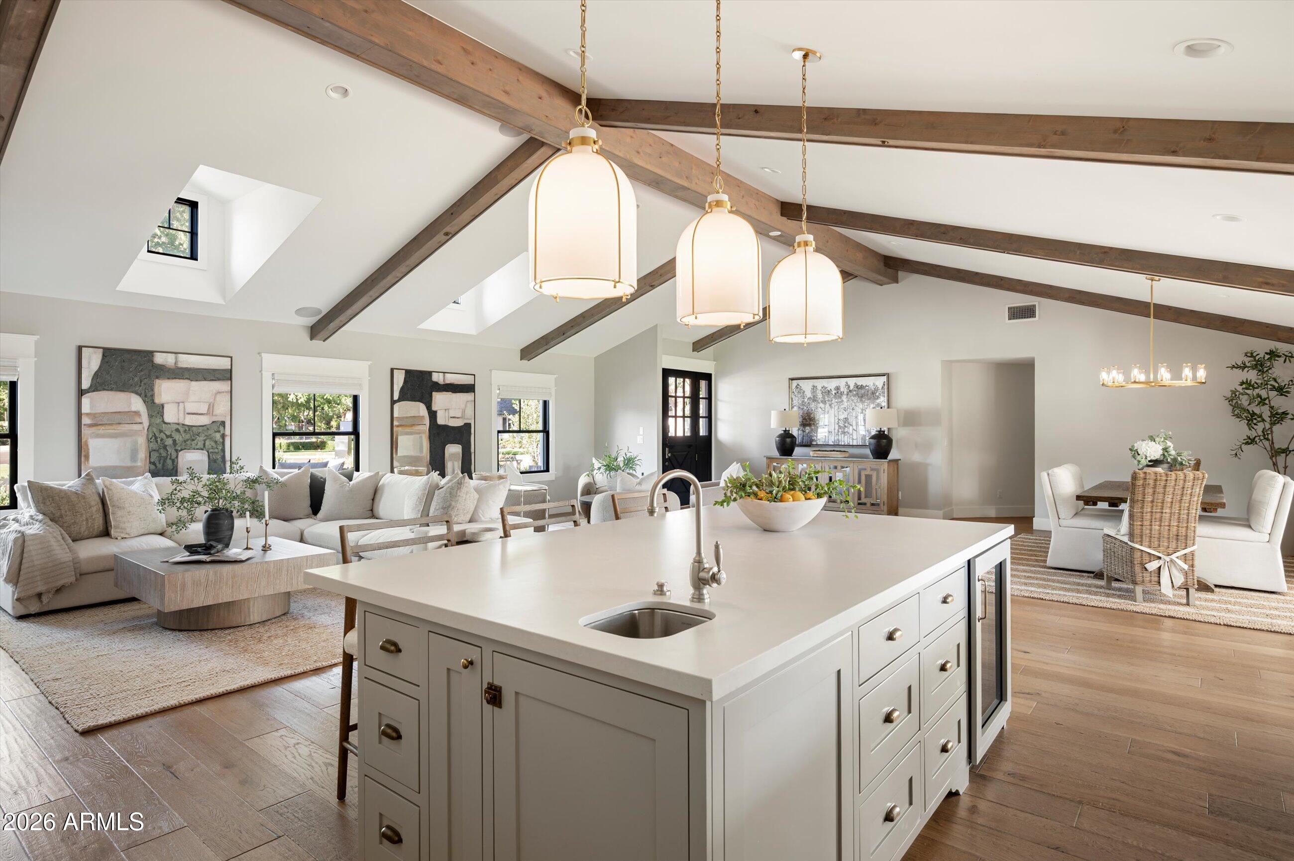 PARADISE VALLEY FARMS - Residential