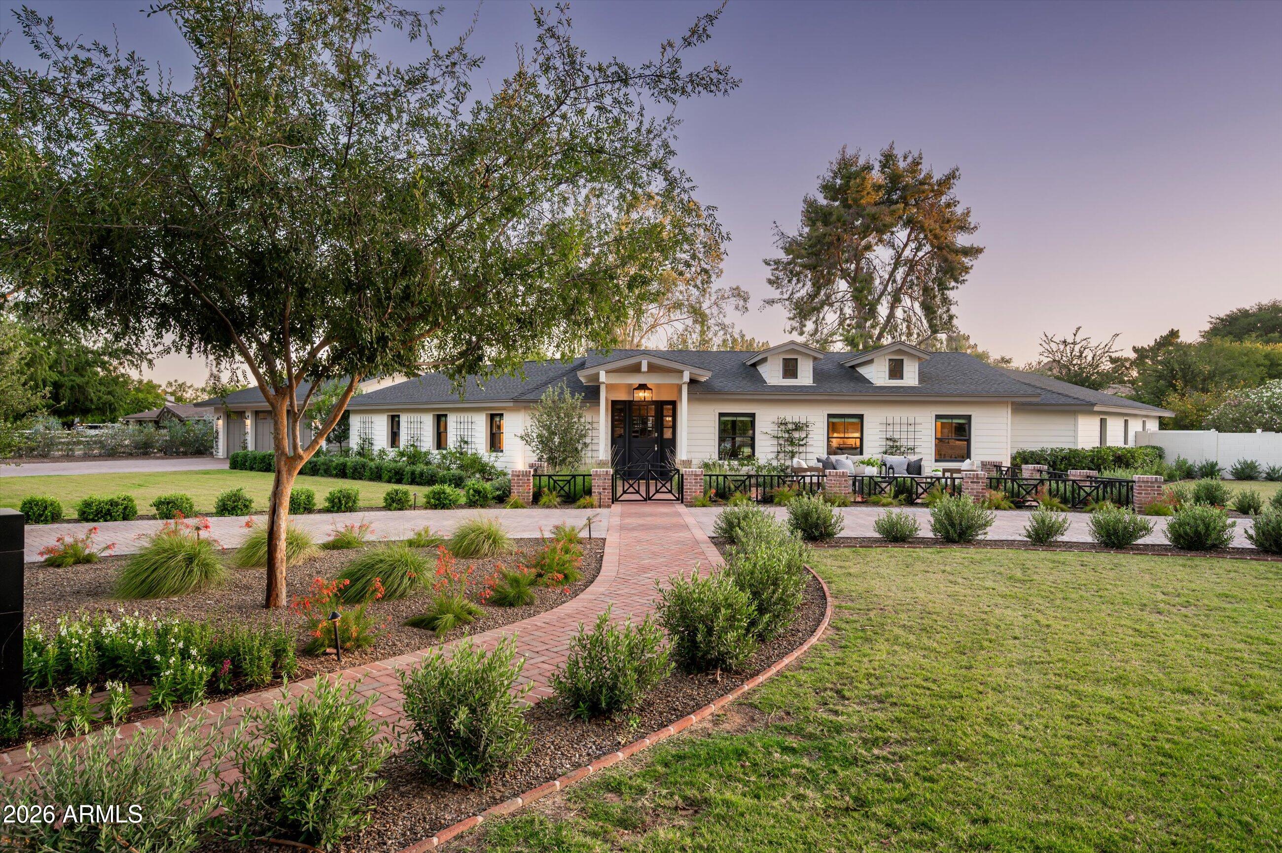 PARADISE VALLEY FARMS - Residential