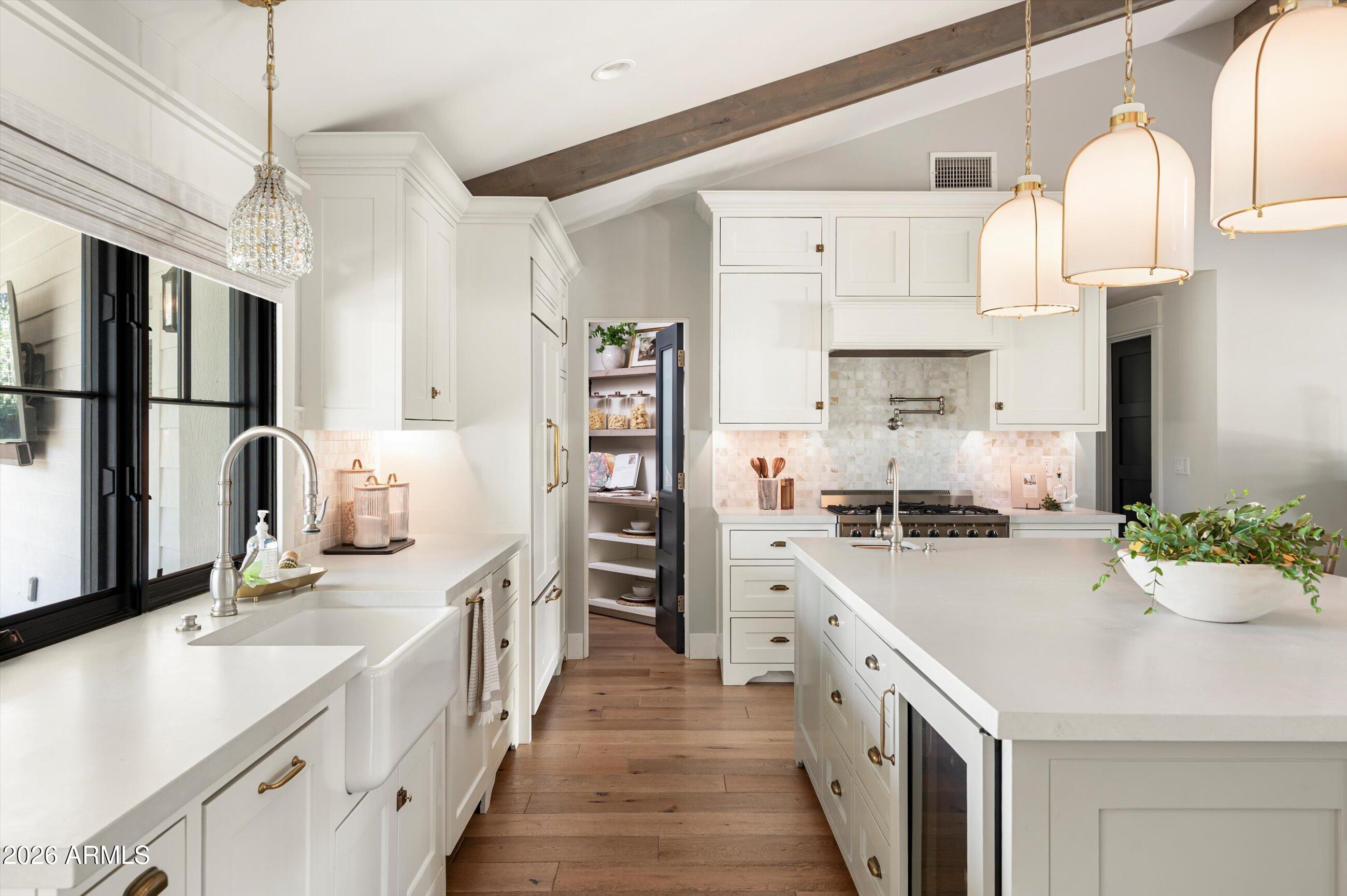 PARADISE VALLEY FARMS - Residential