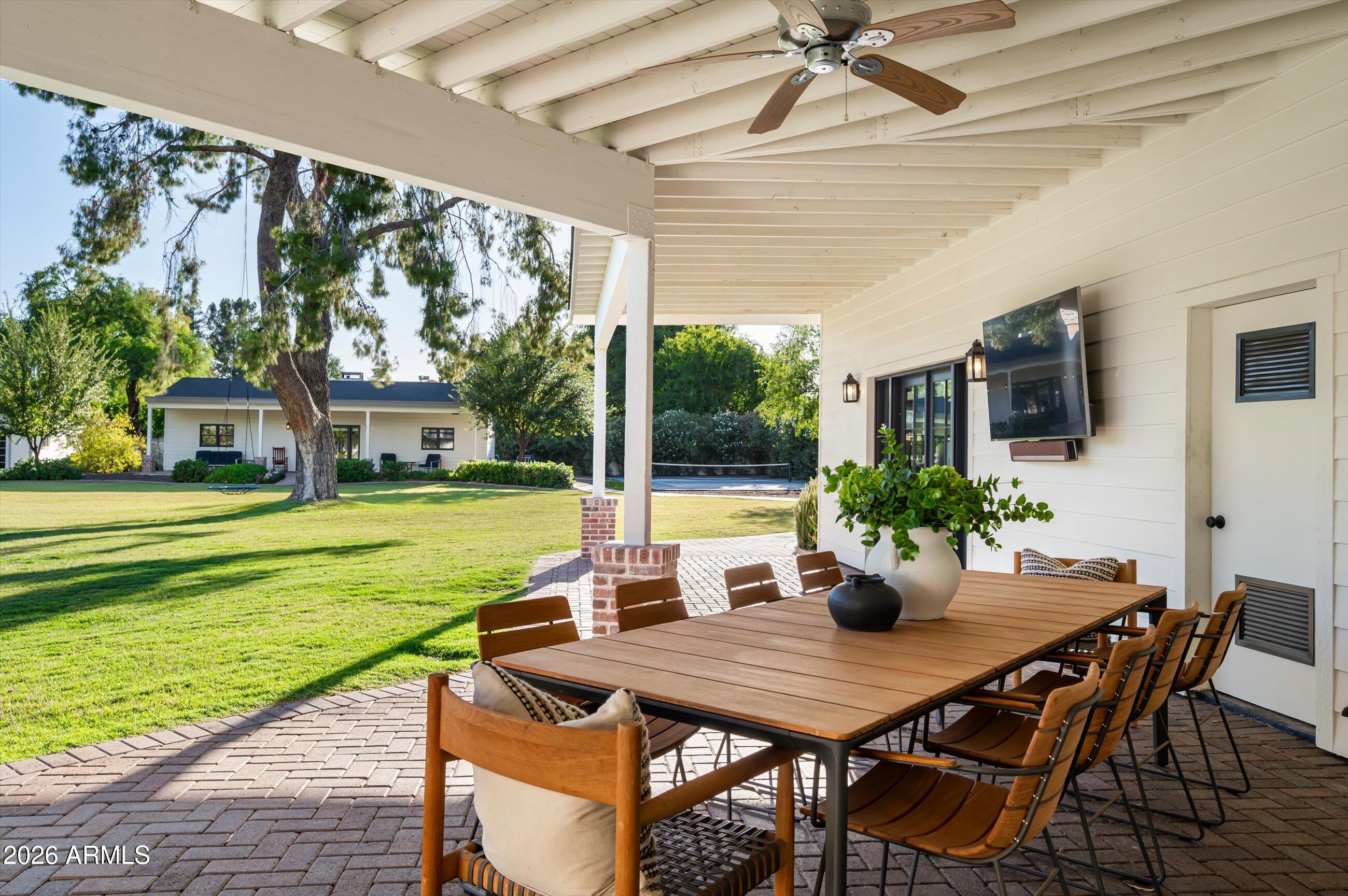 PARADISE VALLEY FARMS - Residential