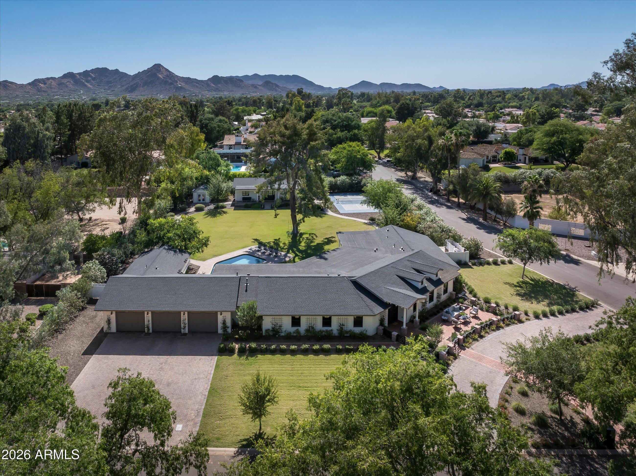 PARADISE VALLEY FARMS - Residential