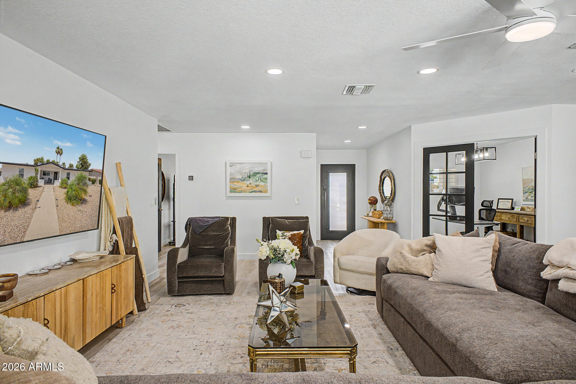 5140 E POINSETTIA Drive