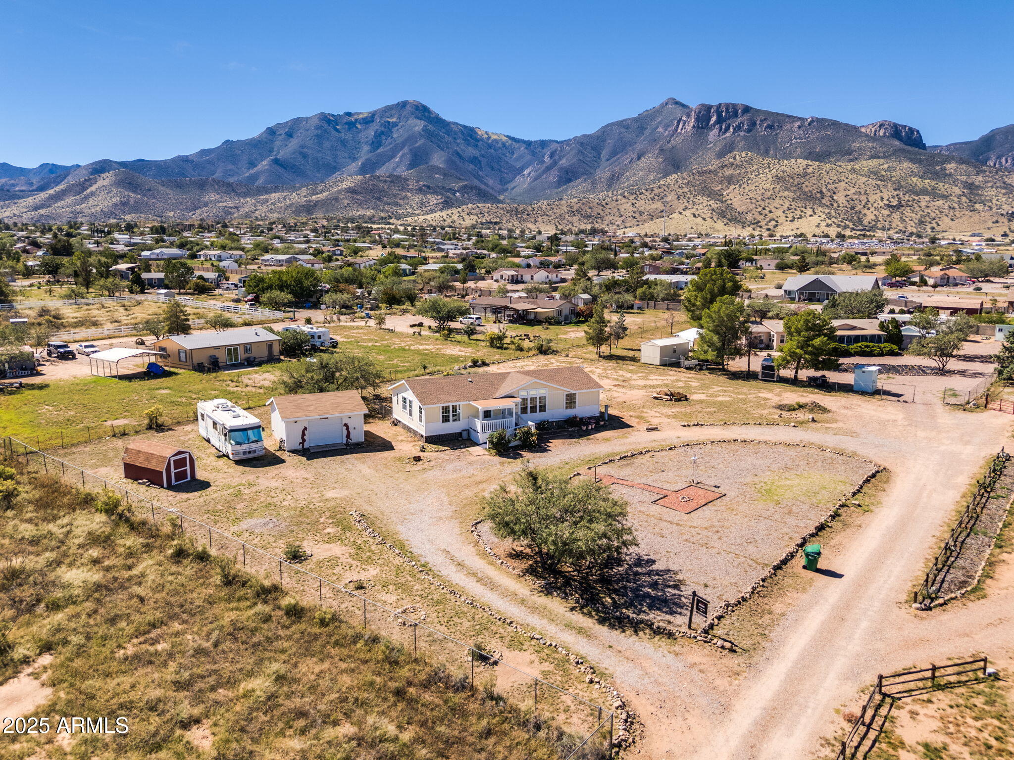 5444 E PLEASANT View Lane