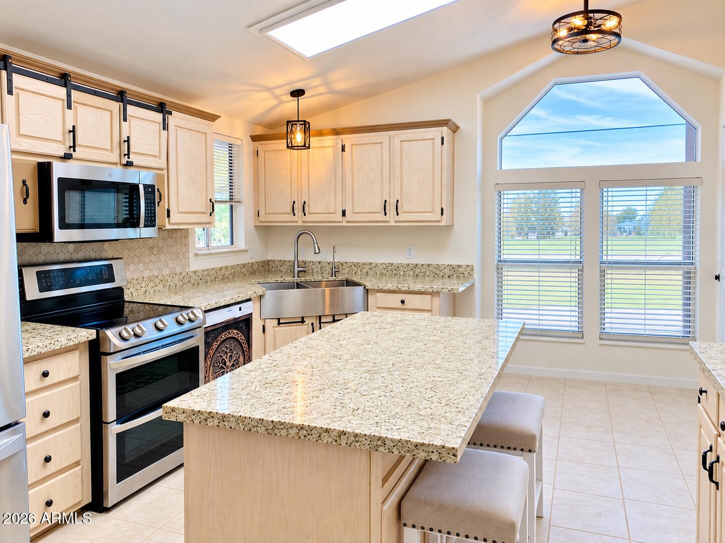 3901 E PINNACLE PEAK Road 384