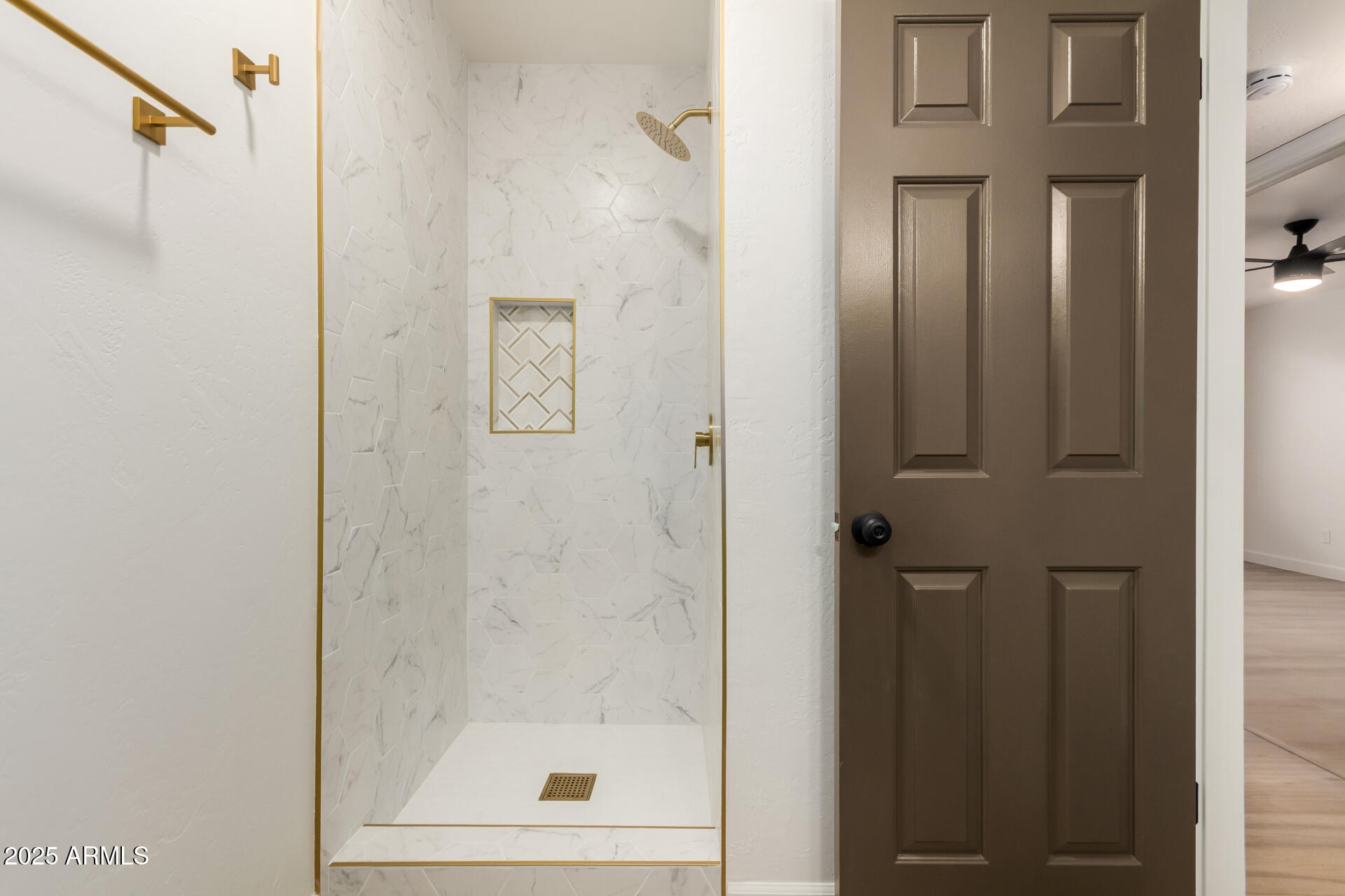 4822 W NORTHERN Avenue