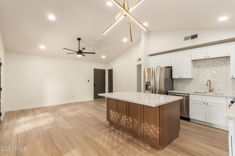 4822 W NORTHERN Avenue Glendale AZ 85301