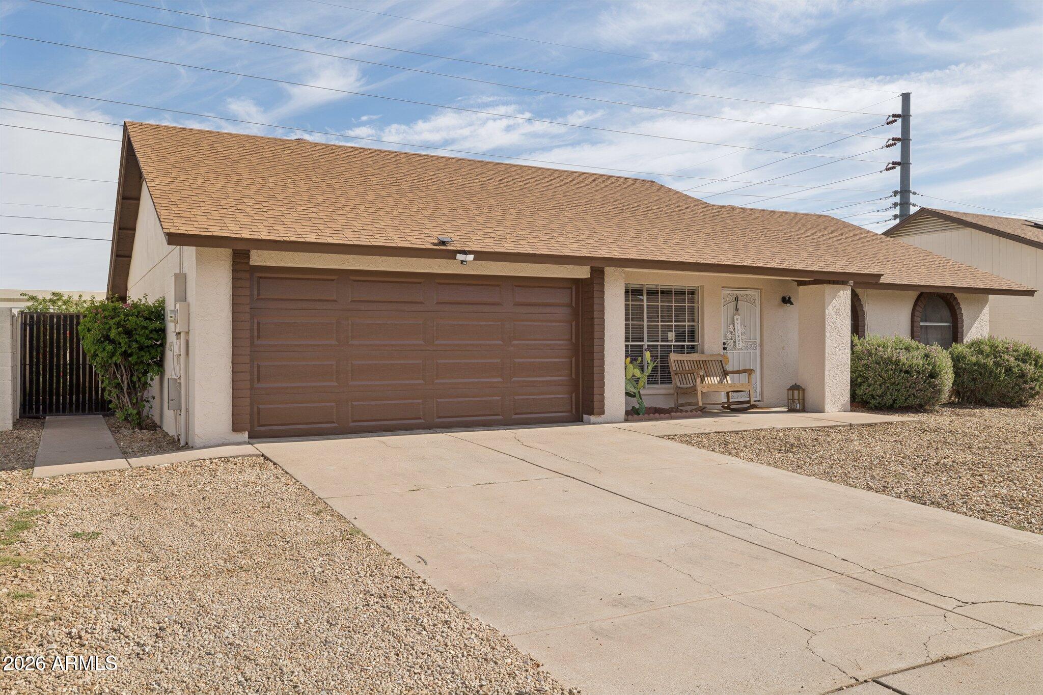 1438 W BEAUBIEN Drive