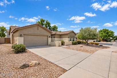 19901 E CARRIAGE Way Queen Creek AZ 85142