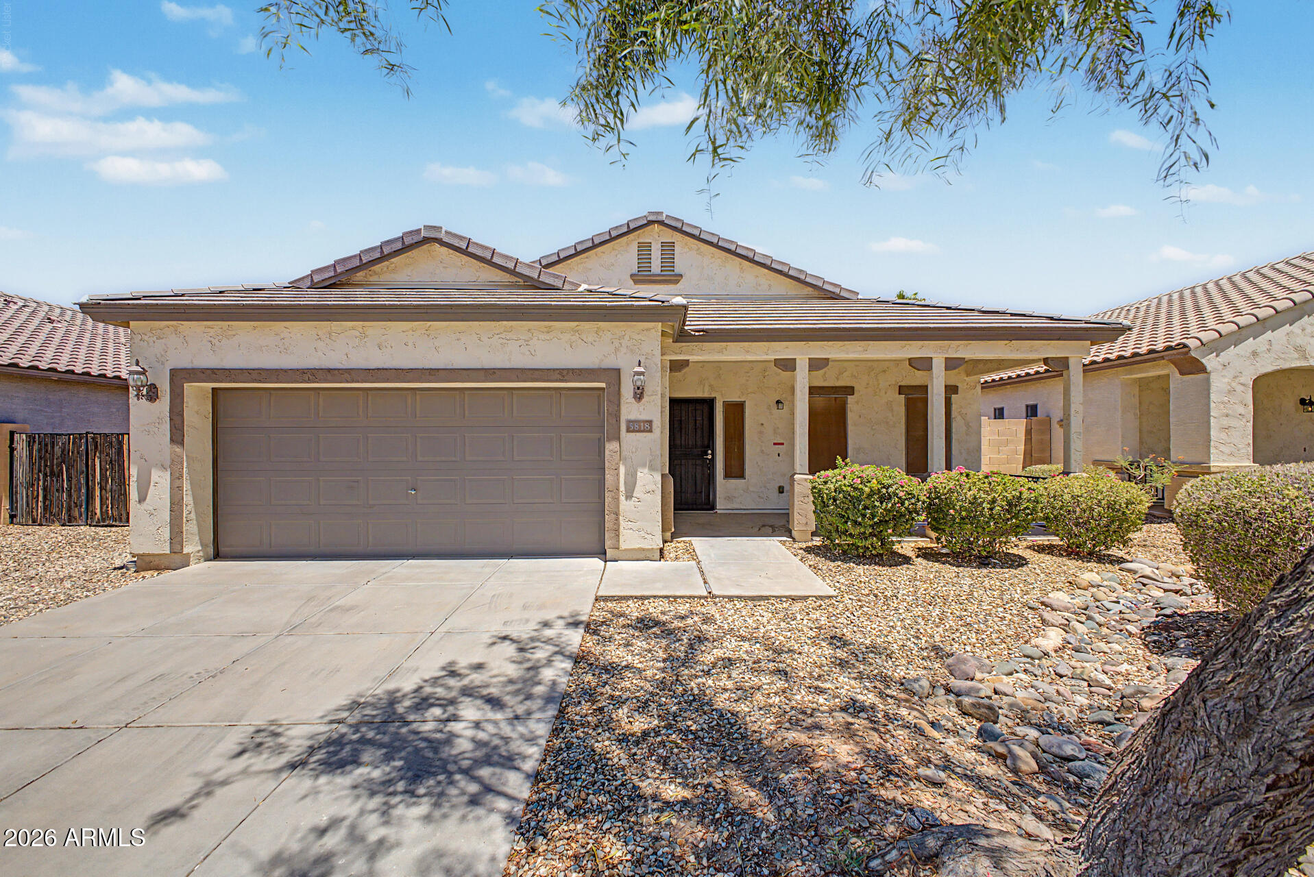 5818 W PEDRO Lane