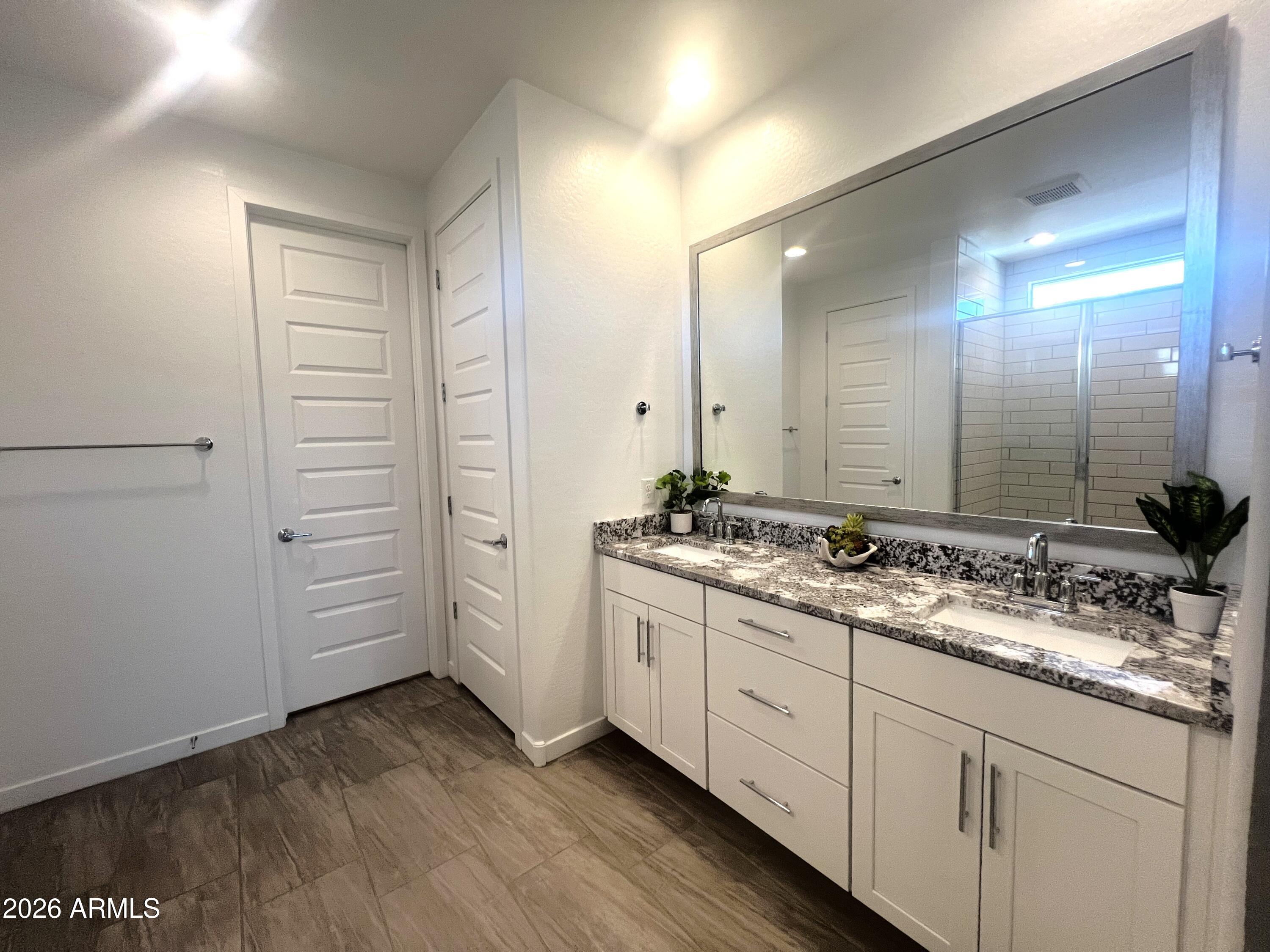 PERALTA CANYON - Residential