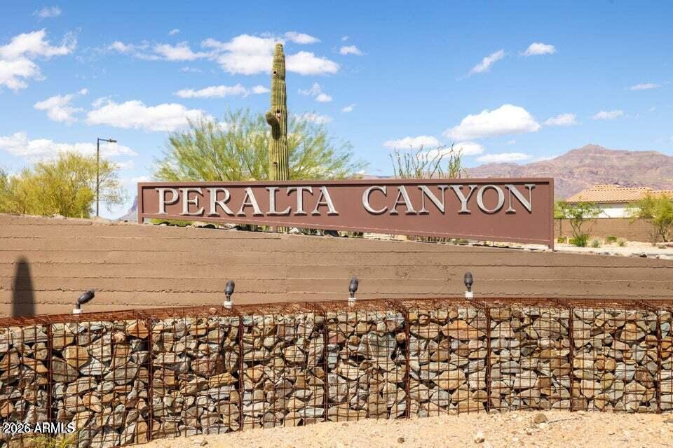 PERALTA CANYON - Residential