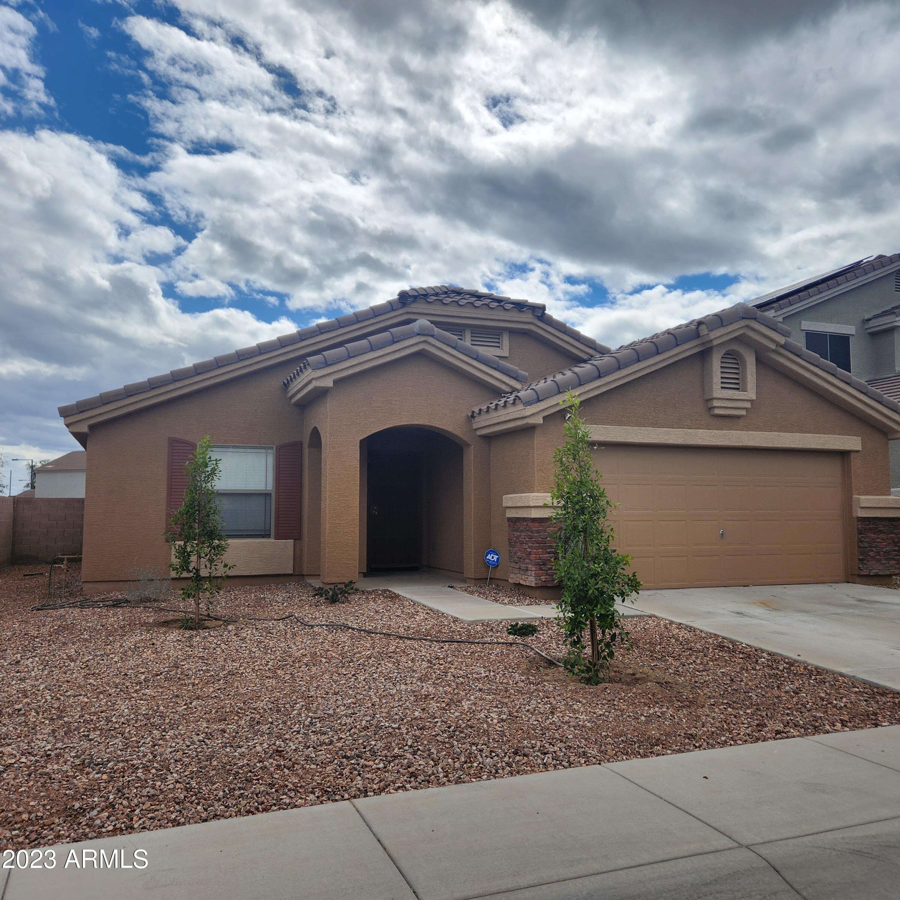 23877 W Wayland Drive