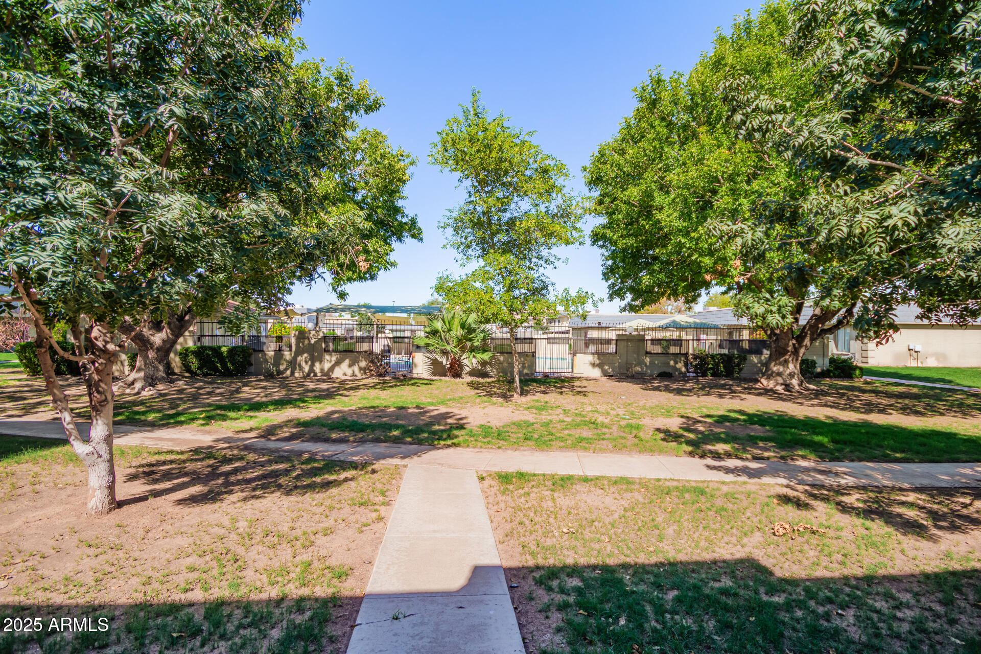 2030 W HIGHLAND Avenue