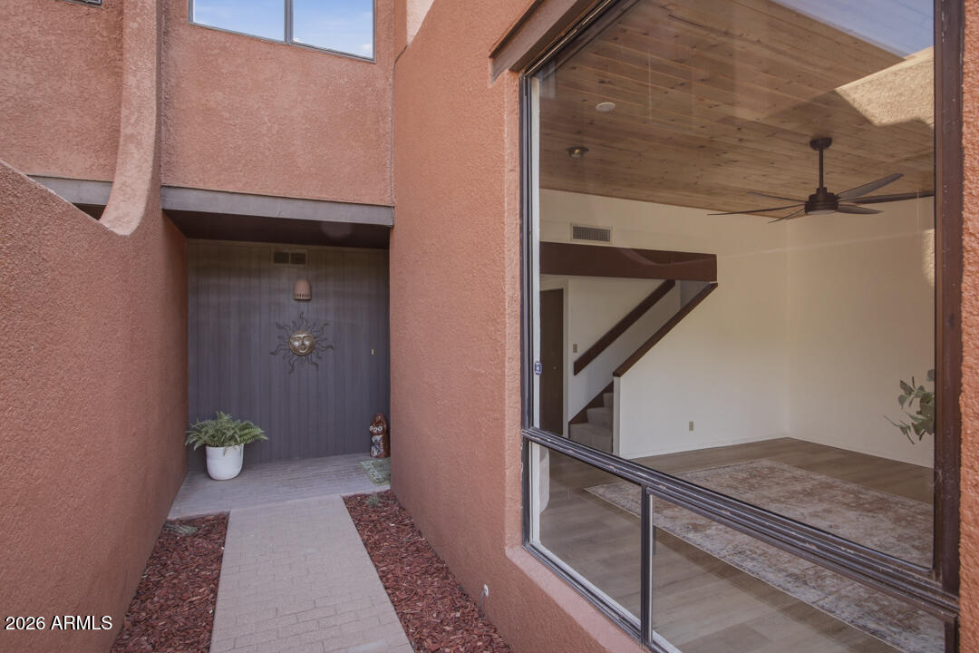 165 VERDE VALLEY SCHOOL Road 6