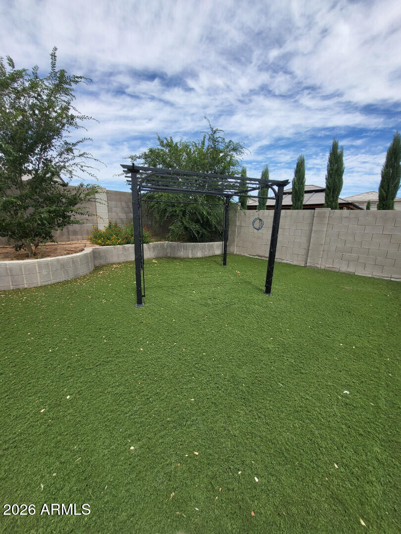 PALO BREA - Residential