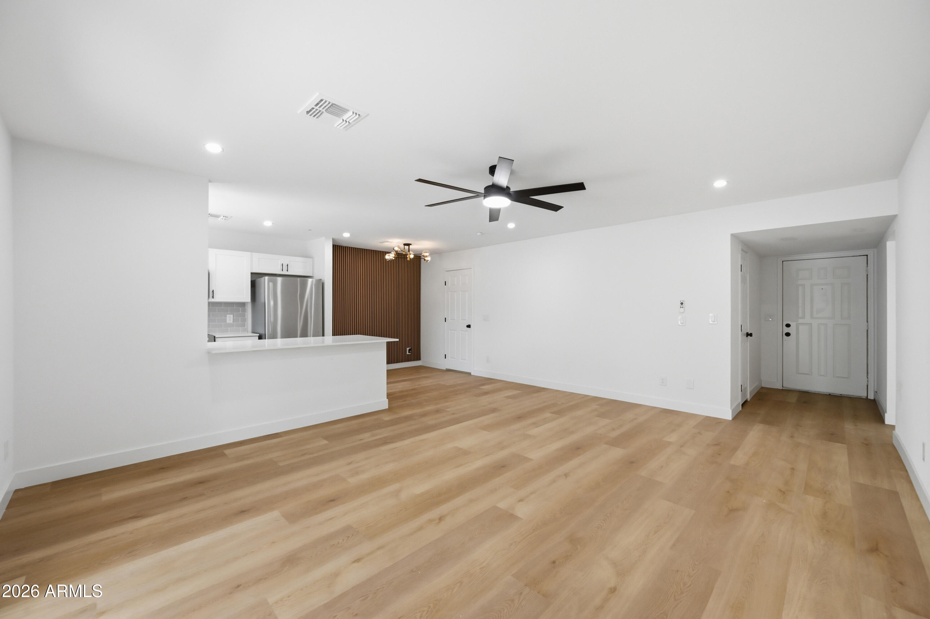 5350 S FARMER Avenue