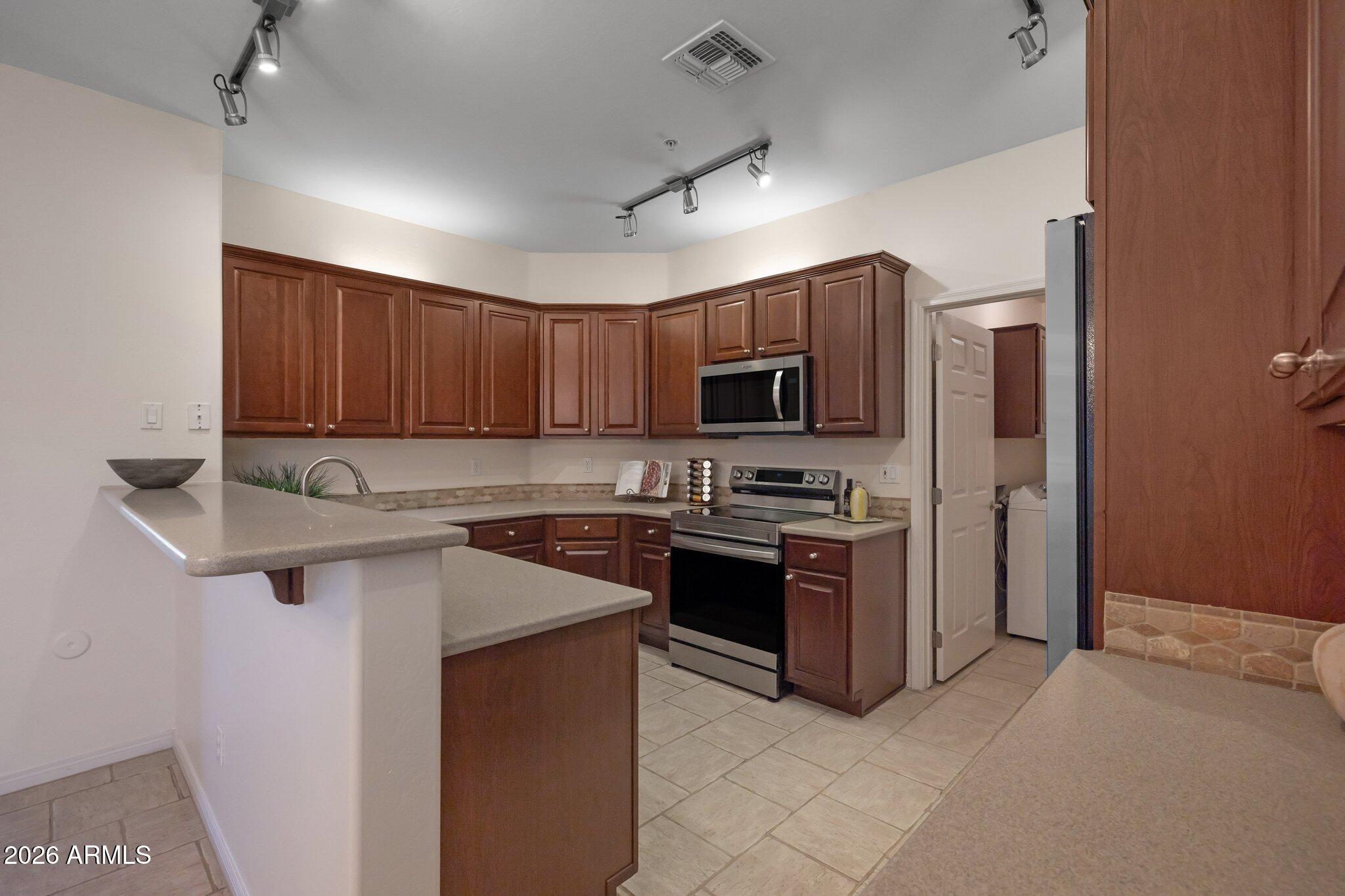 7445 E EAGLE CREST Drive 1143