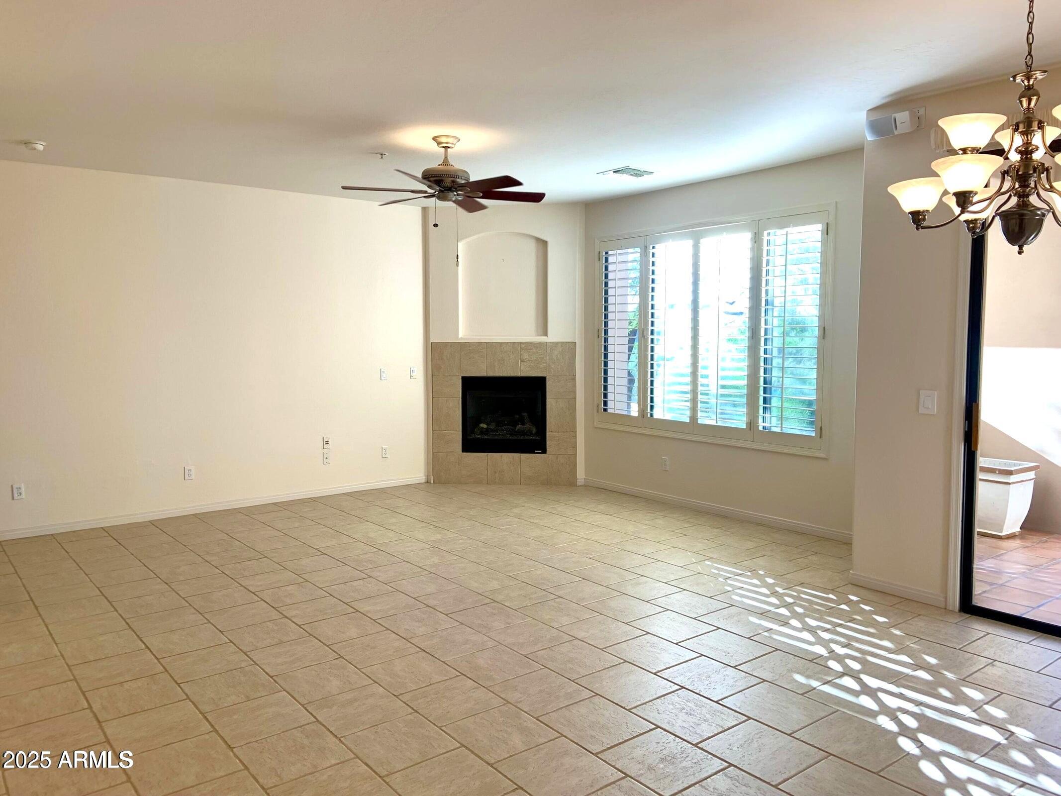 7445 E EAGLE CREST Drive 1143