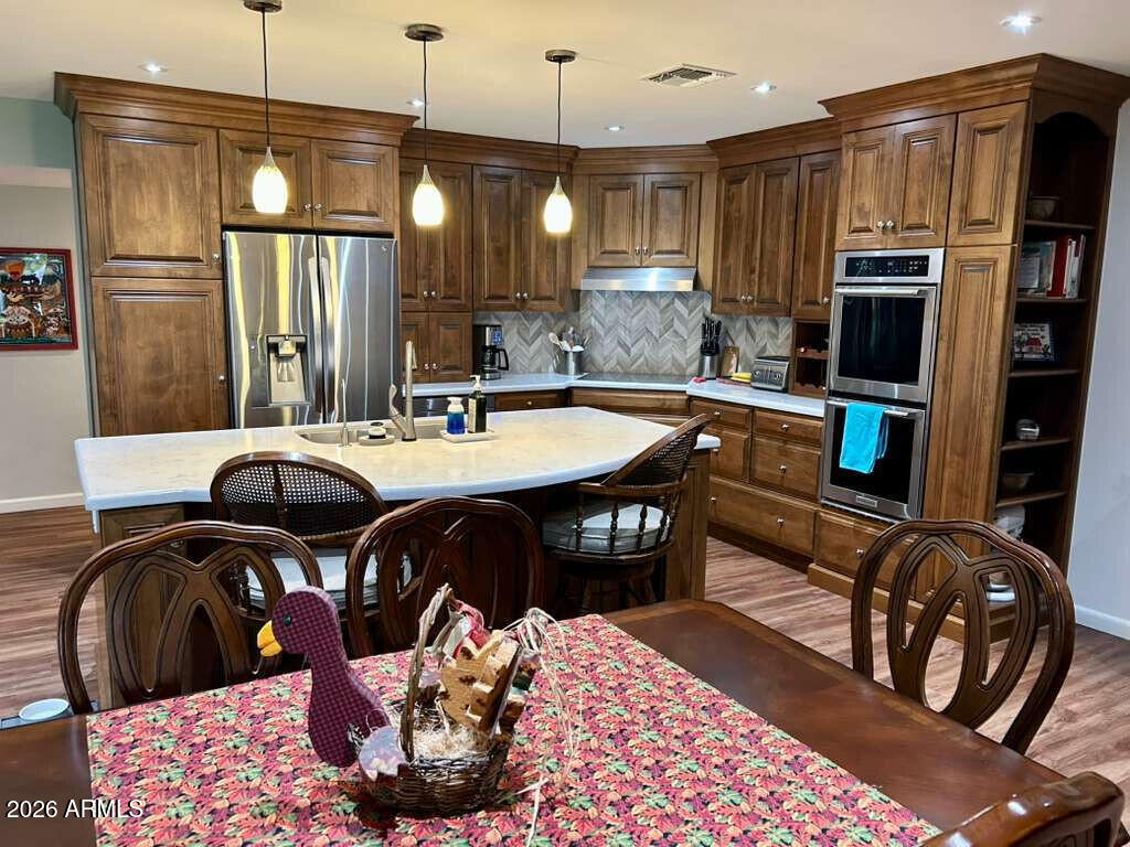 10009 W PLEASANT VALLEY Road