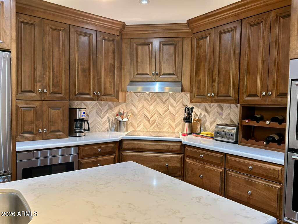 10009 W PLEASANT VALLEY Road