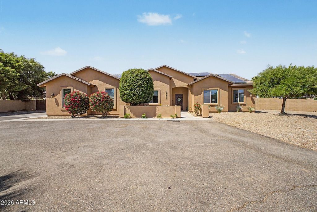 Photo of 5336 N 196th Avenue, Litchfield Park, AZ 85340 (MLS # 7022421)