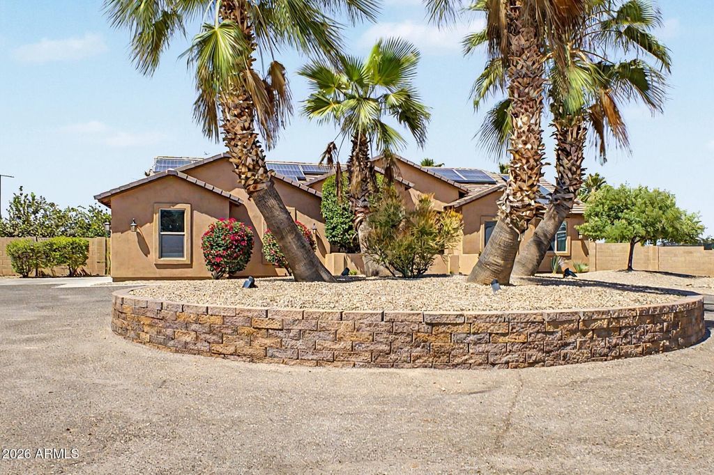 Photo of 5336 N 196th Avenue, Litchfield Park, AZ 85340 (MLS # 7022421)