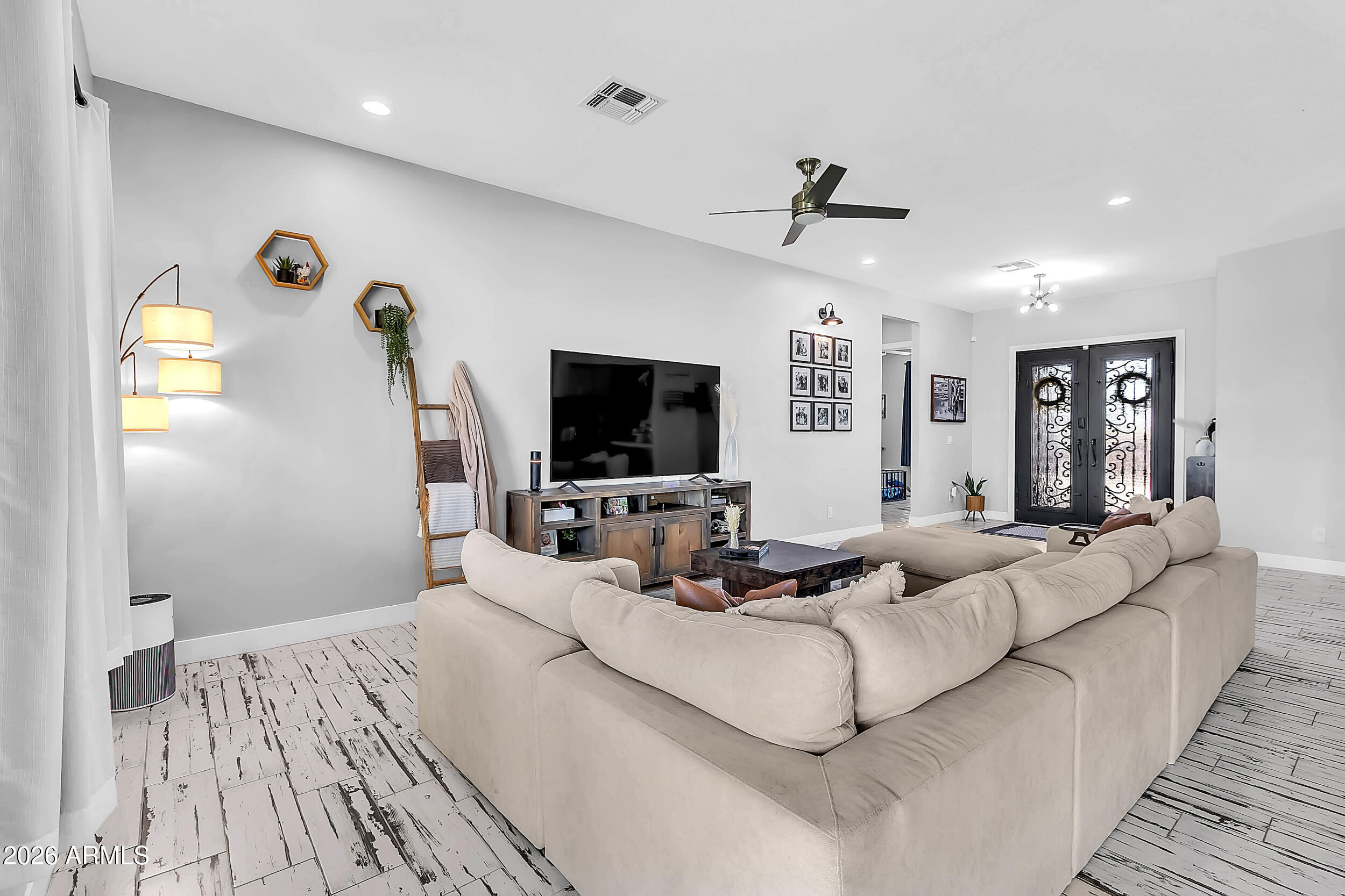 2156 W IVAR Road