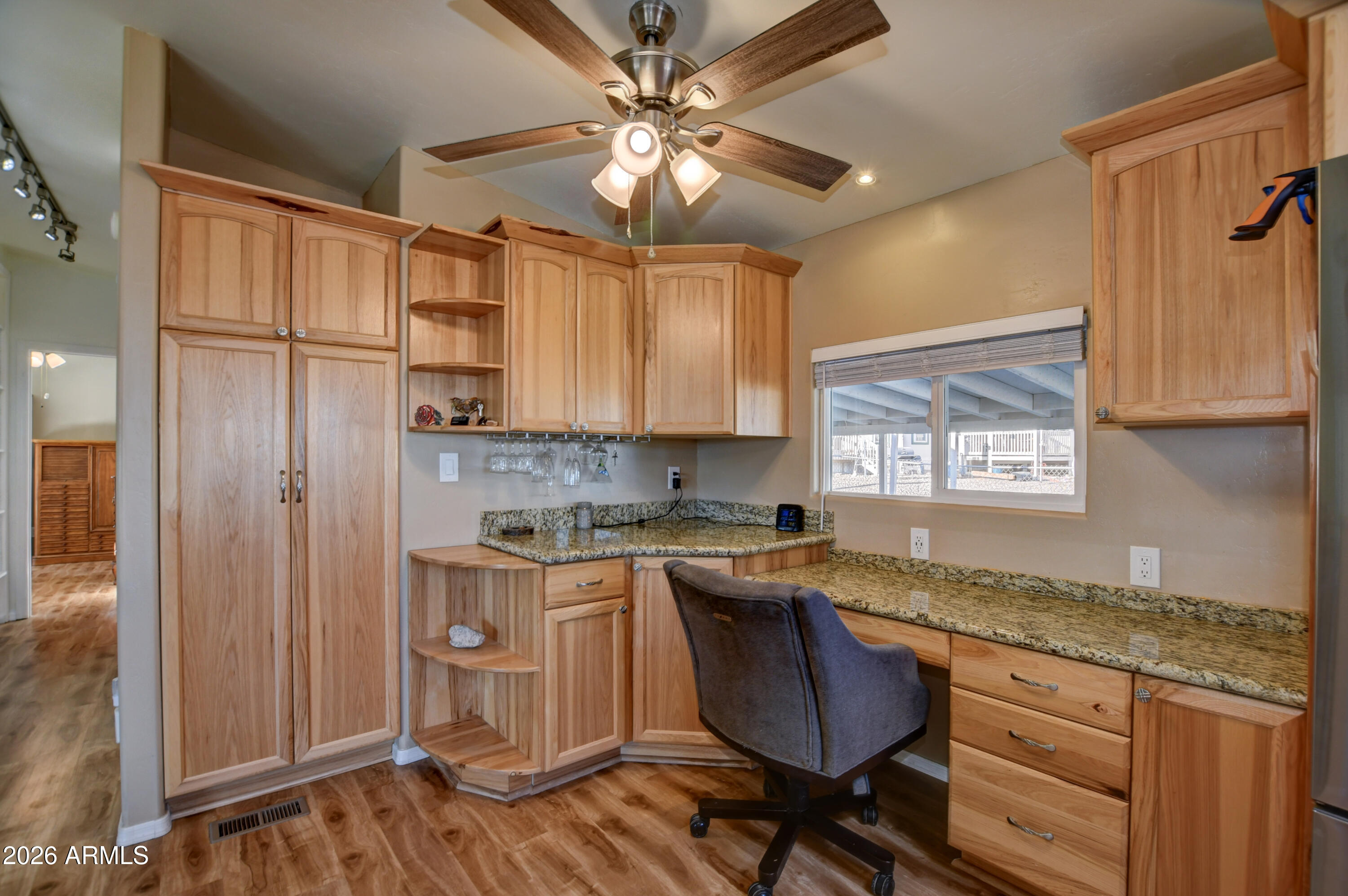 20921 E SKYVIEW Lane