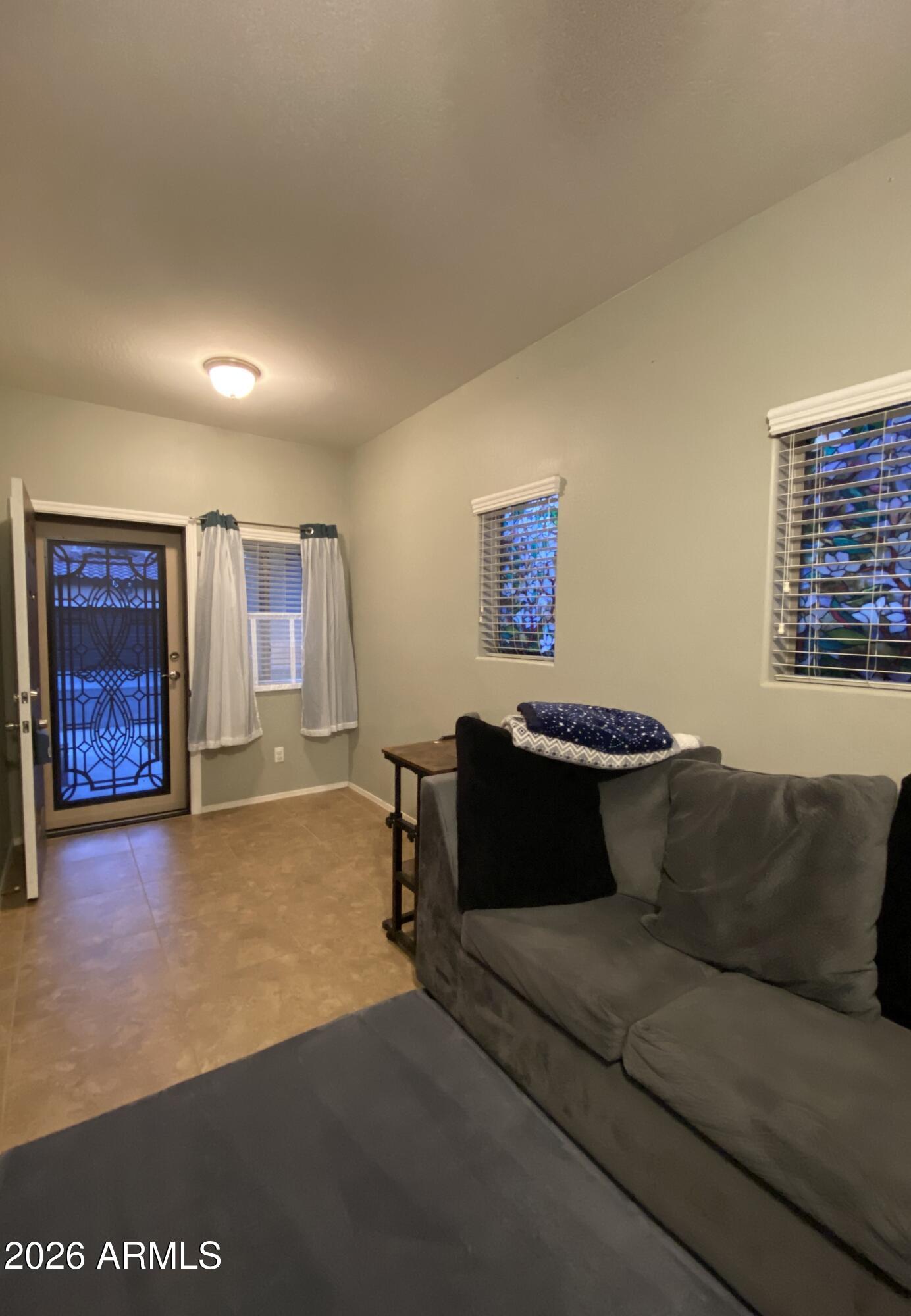10225 W CAMELBACK Road 19