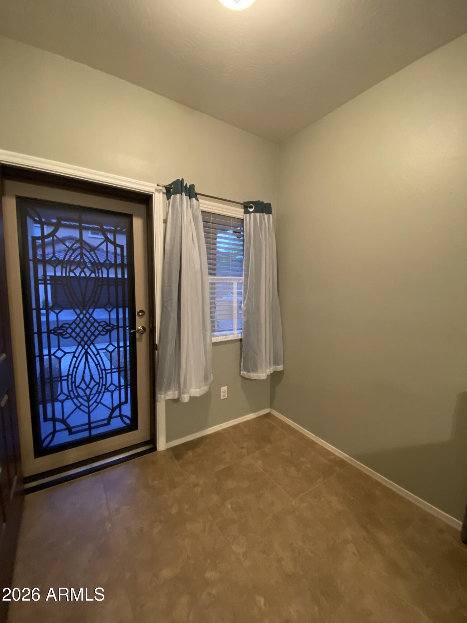 10225 W CAMELBACK Road 19