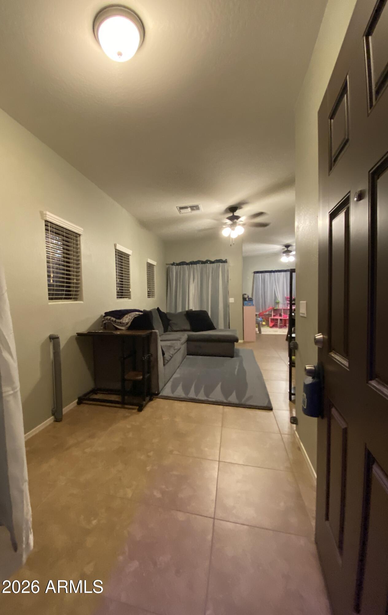 10225 W CAMELBACK Road 19