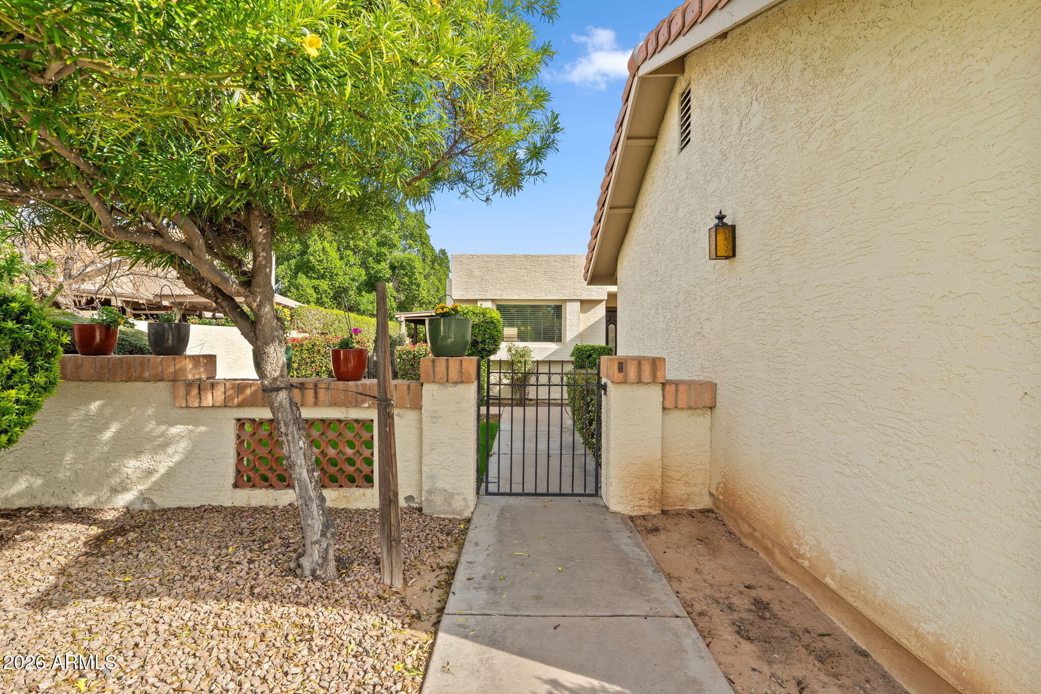 1367 N LOS ALTOS Drive