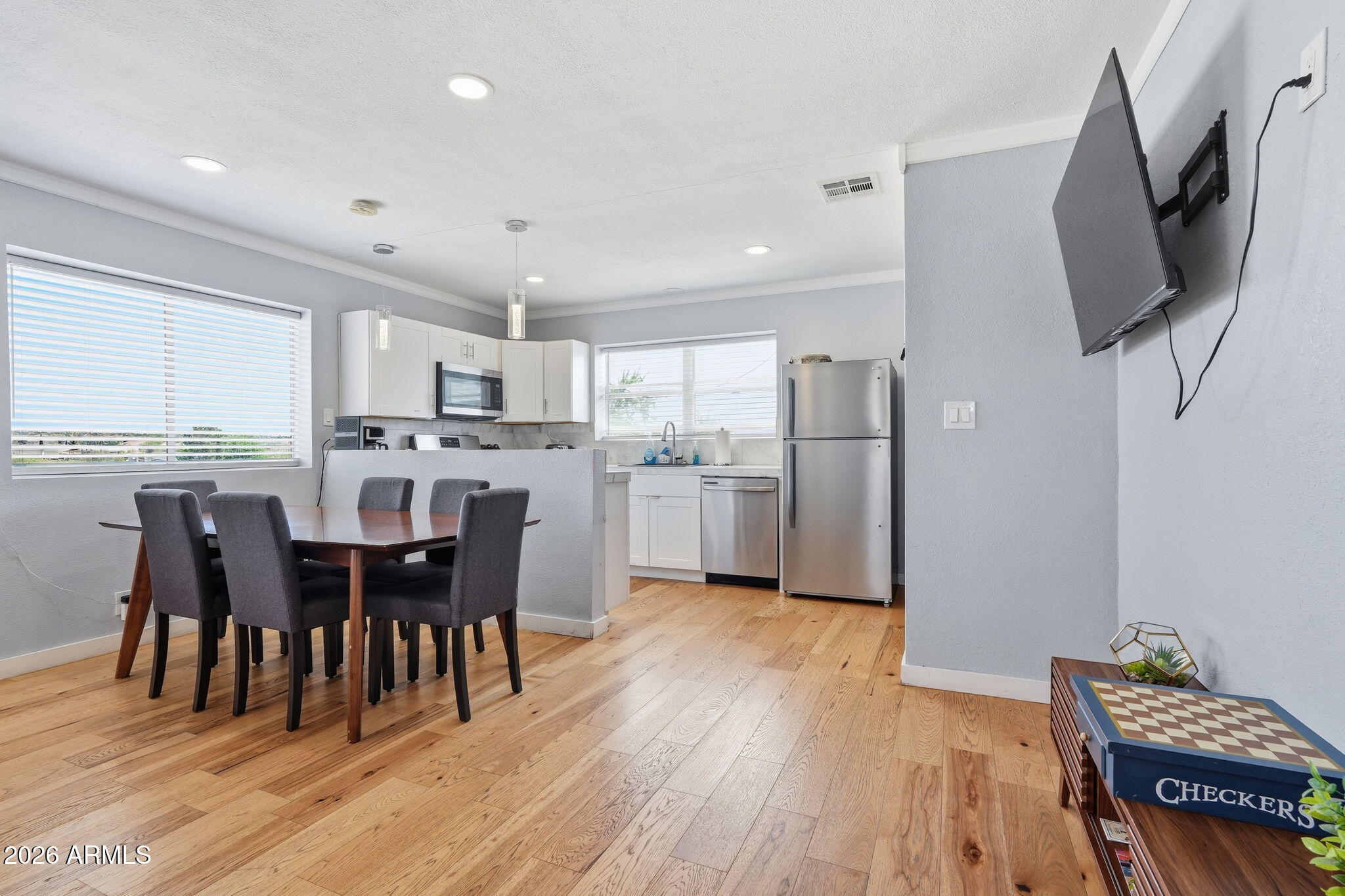 1446 E Sycamore Street