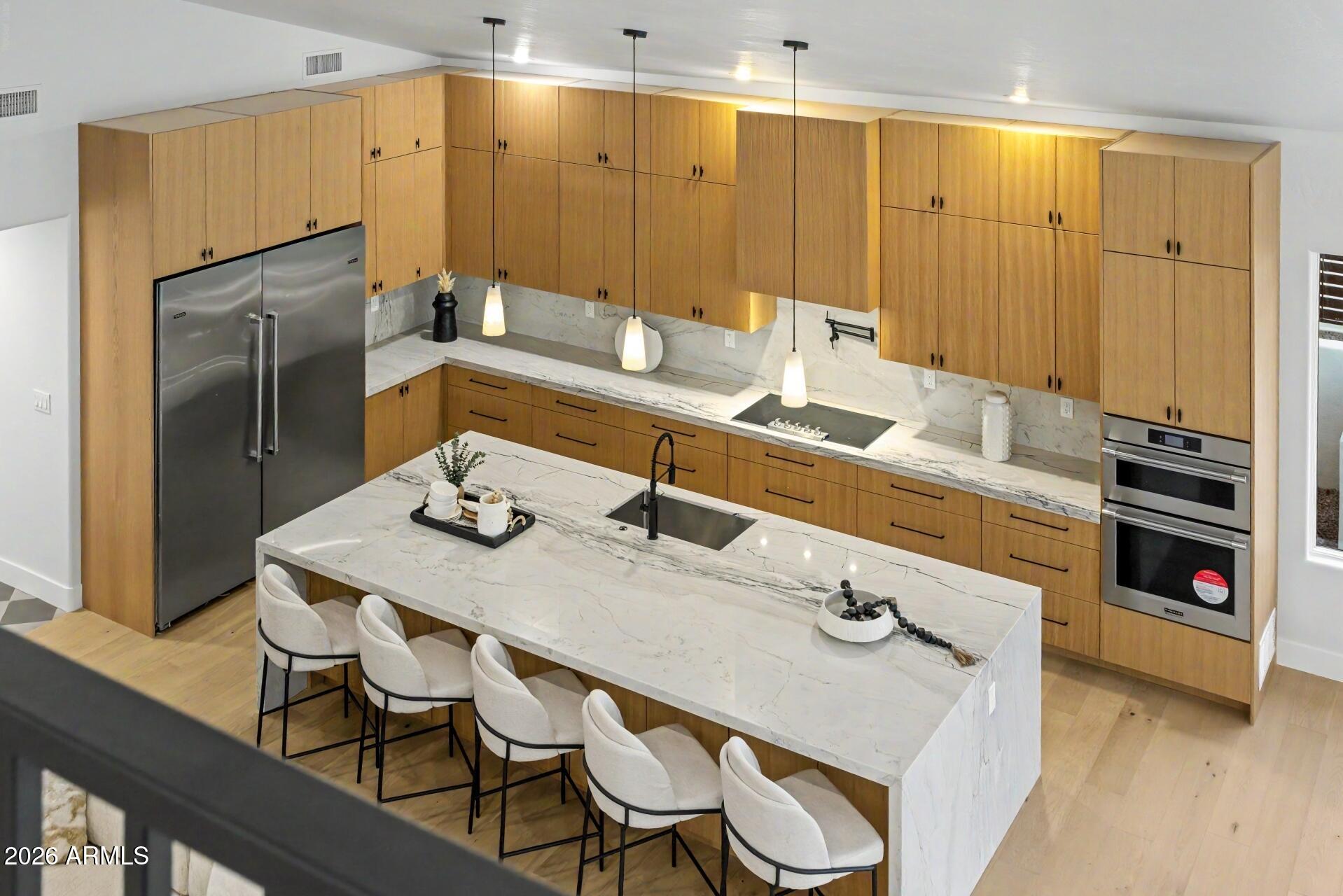 MEADOWLARK MANOR - Residential