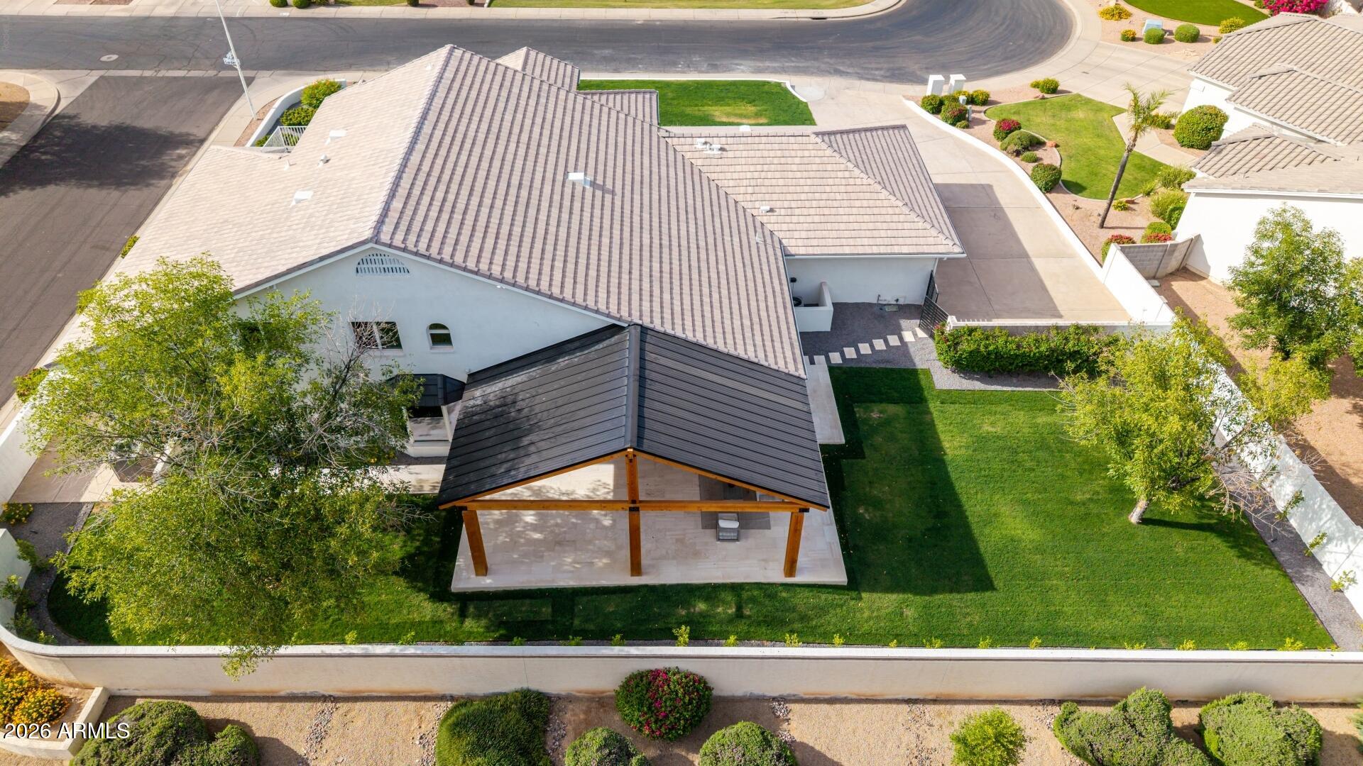 MEADOWLARK MANOR - Residential