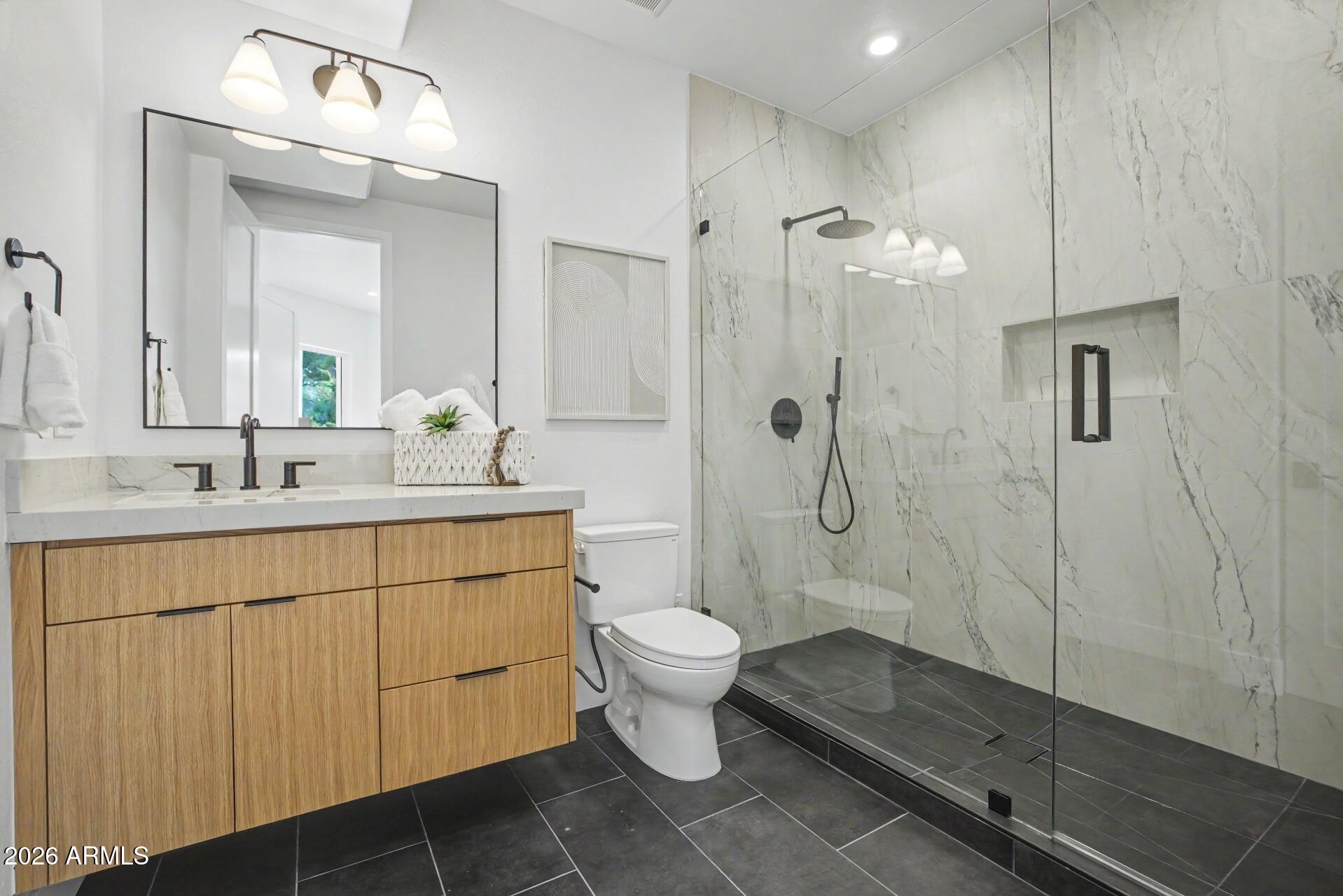 MEADOWLARK MANOR - Residential