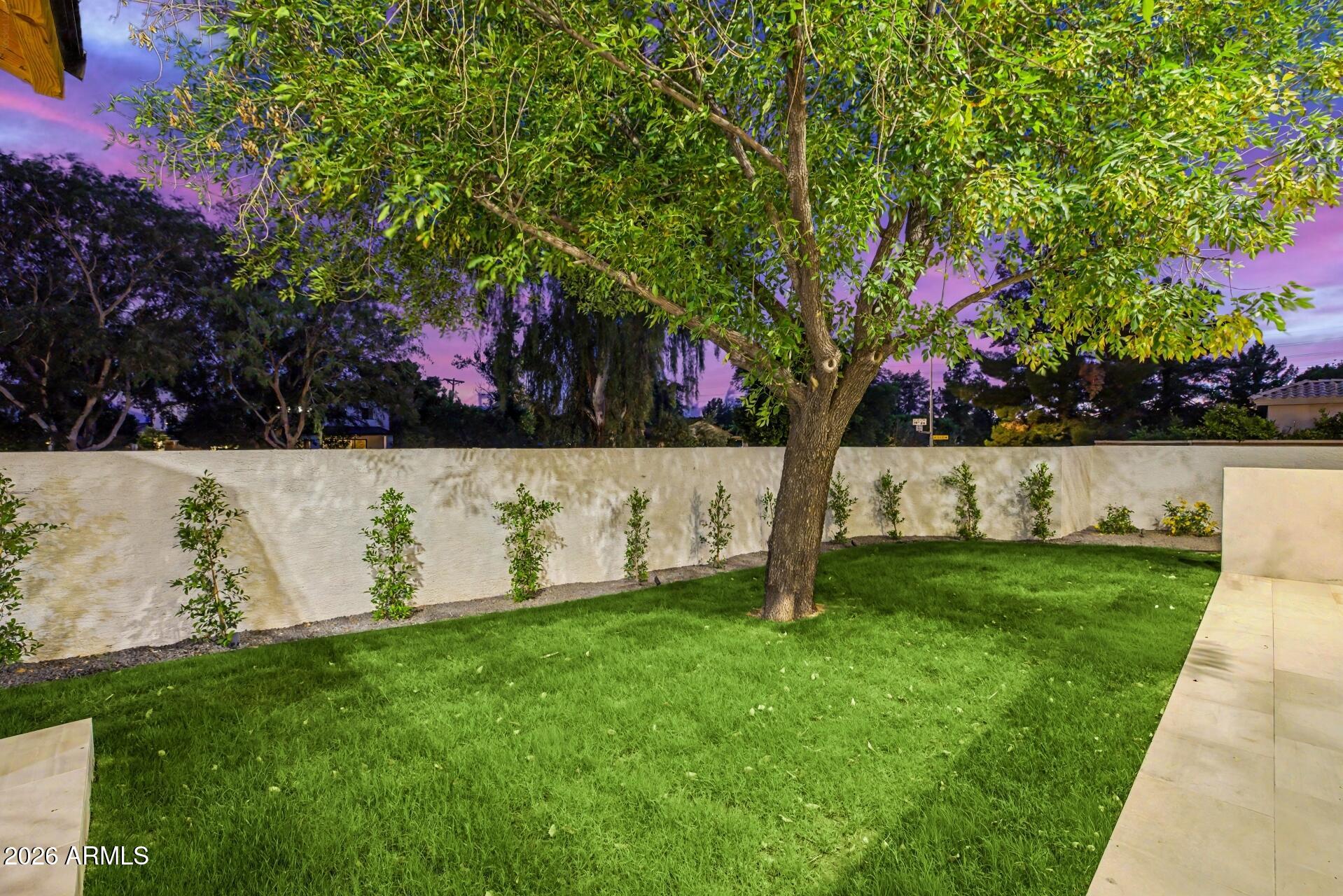 MEADOWLARK MANOR - Residential