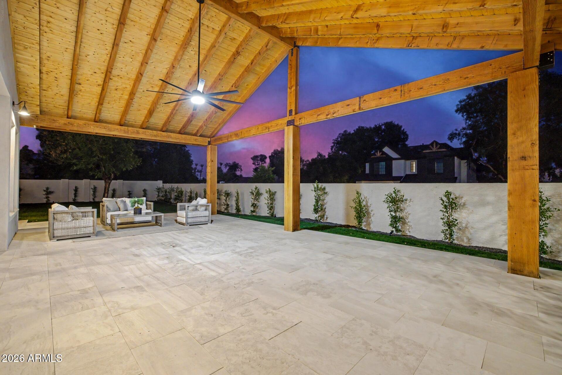 MEADOWLARK MANOR - Residential