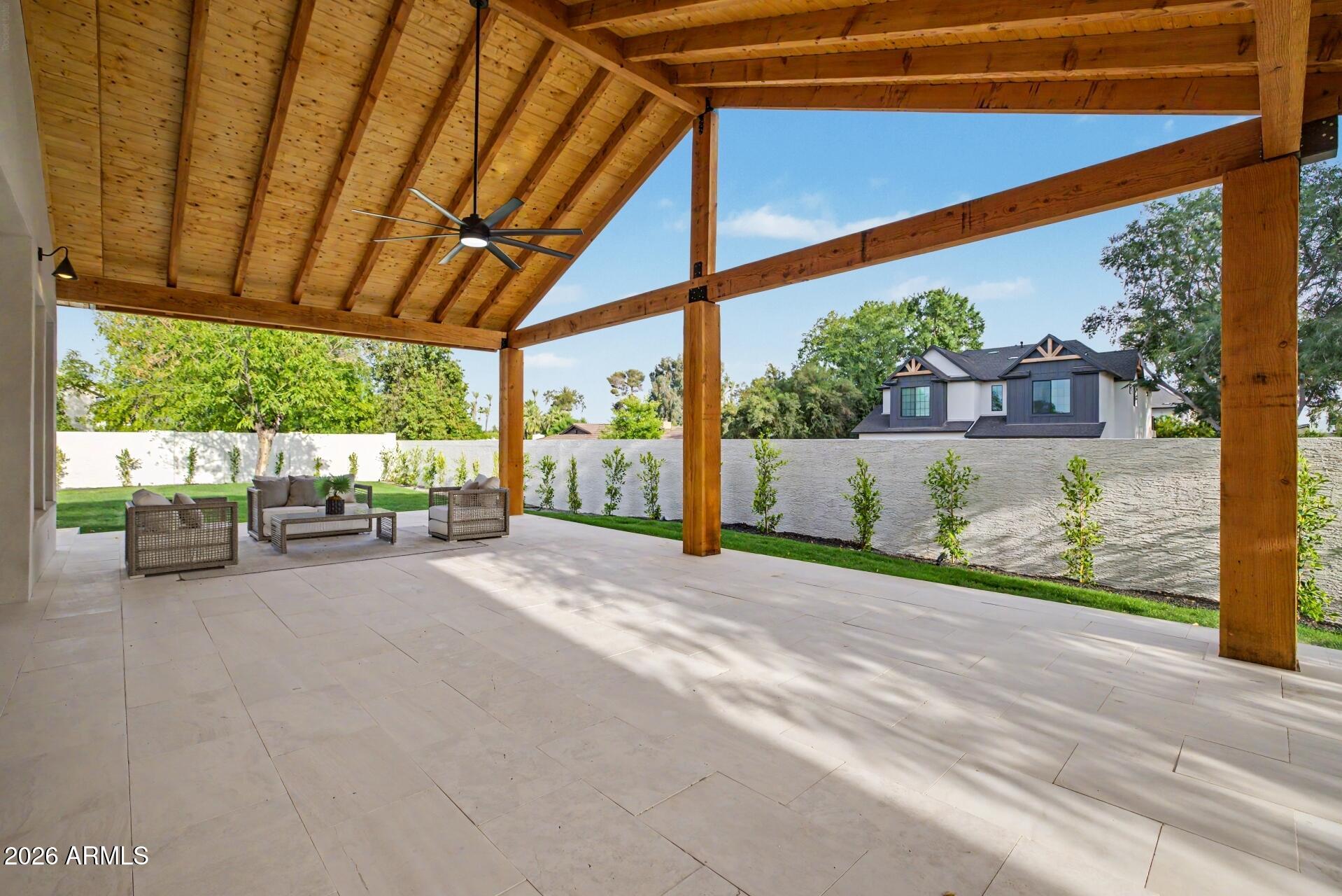 MEADOWLARK MANOR - Residential